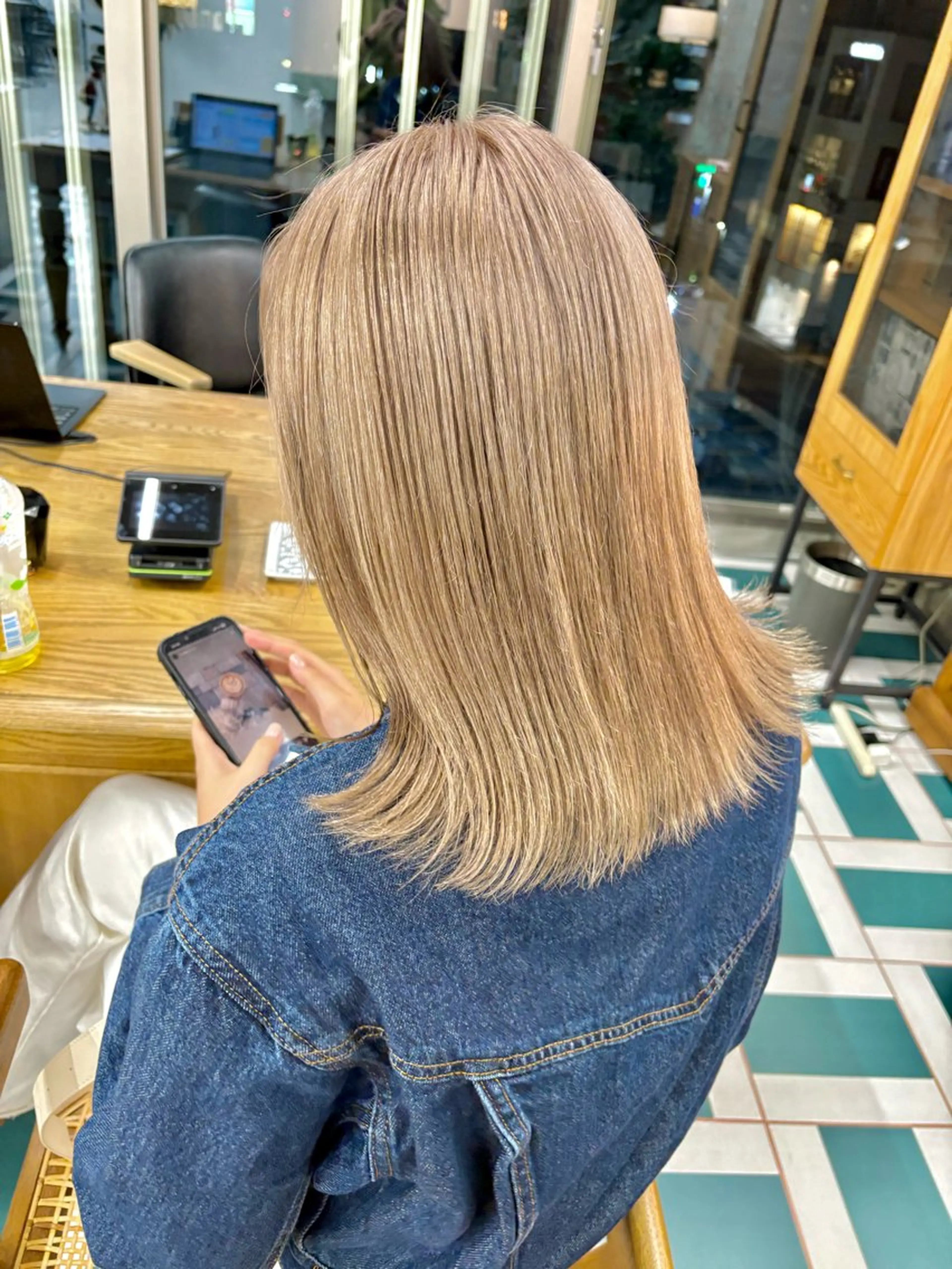 【平日限定クーポン】リタッチブリーチ+オンカラー💆🏼♀️✨️(ダブルカラー)の写真