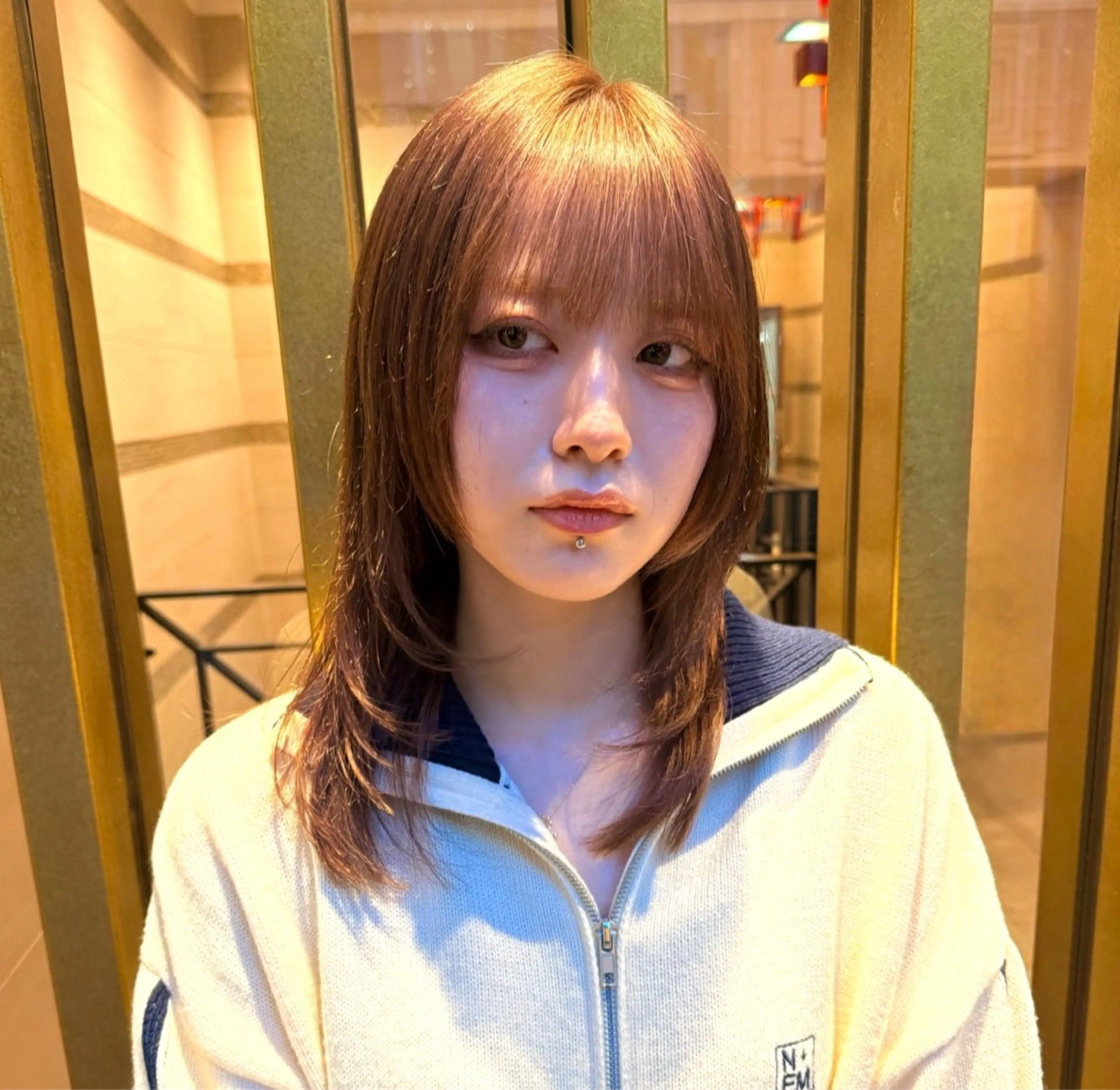 ロング カラー カット ヘアカラー トリートメント ハイトーンレイヤー 顔まわりSOTAのヘアスタイル