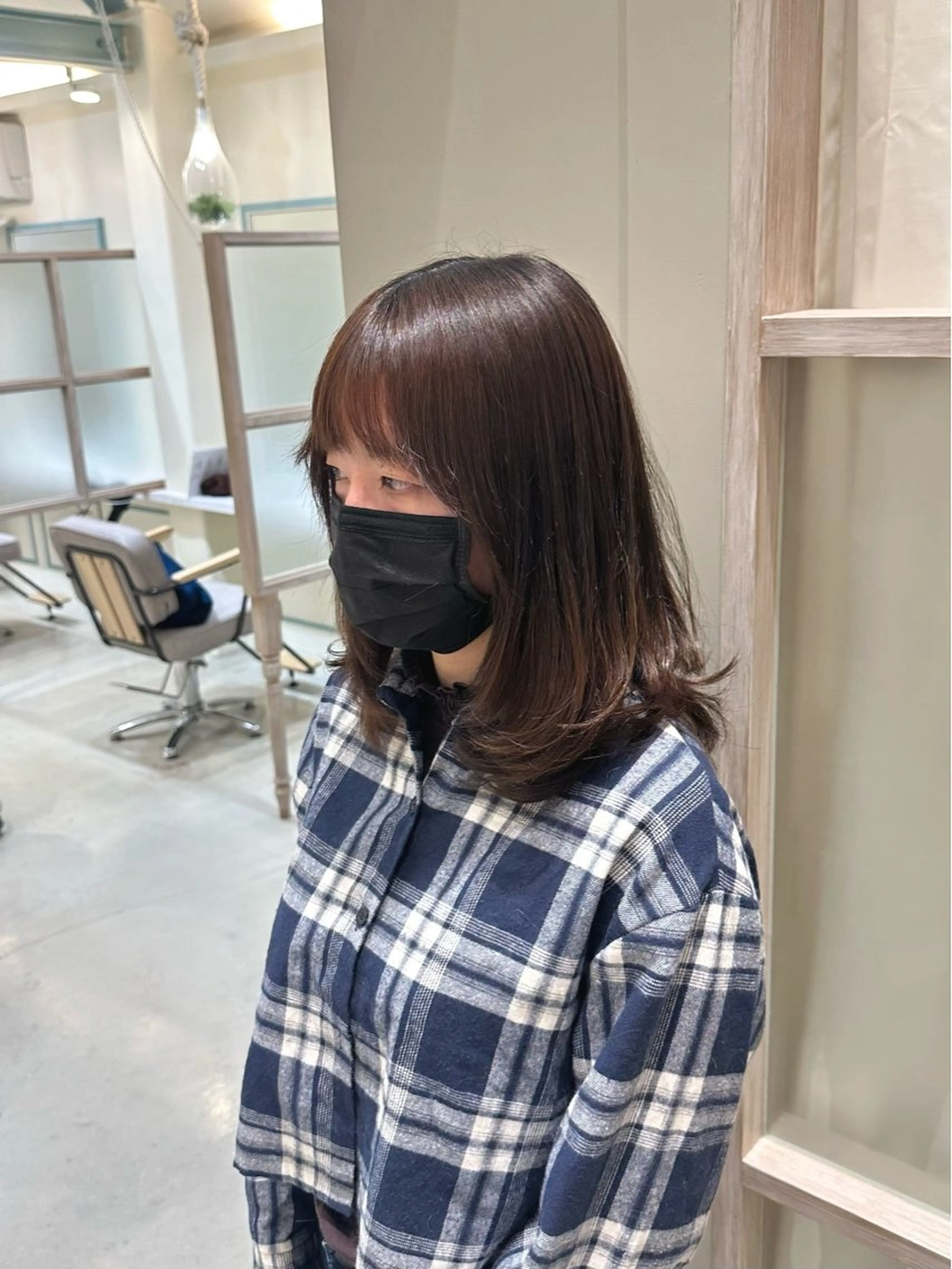 ミディアム N,SOL / 岩上 新大のヘアスタイル