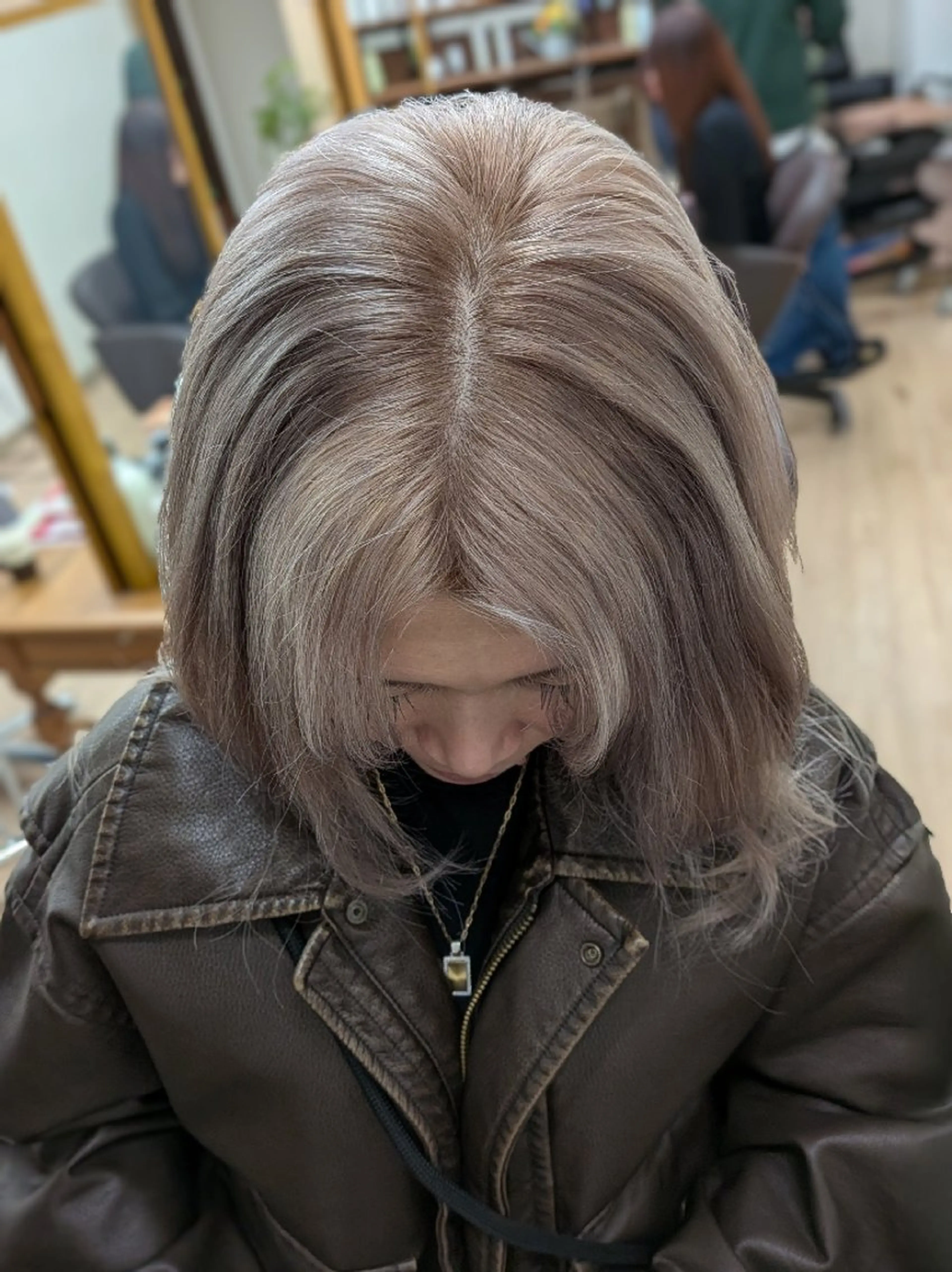 ロング ヘアカラー sayaka/亀田 🌈ダブルカラーのヘアスタイル