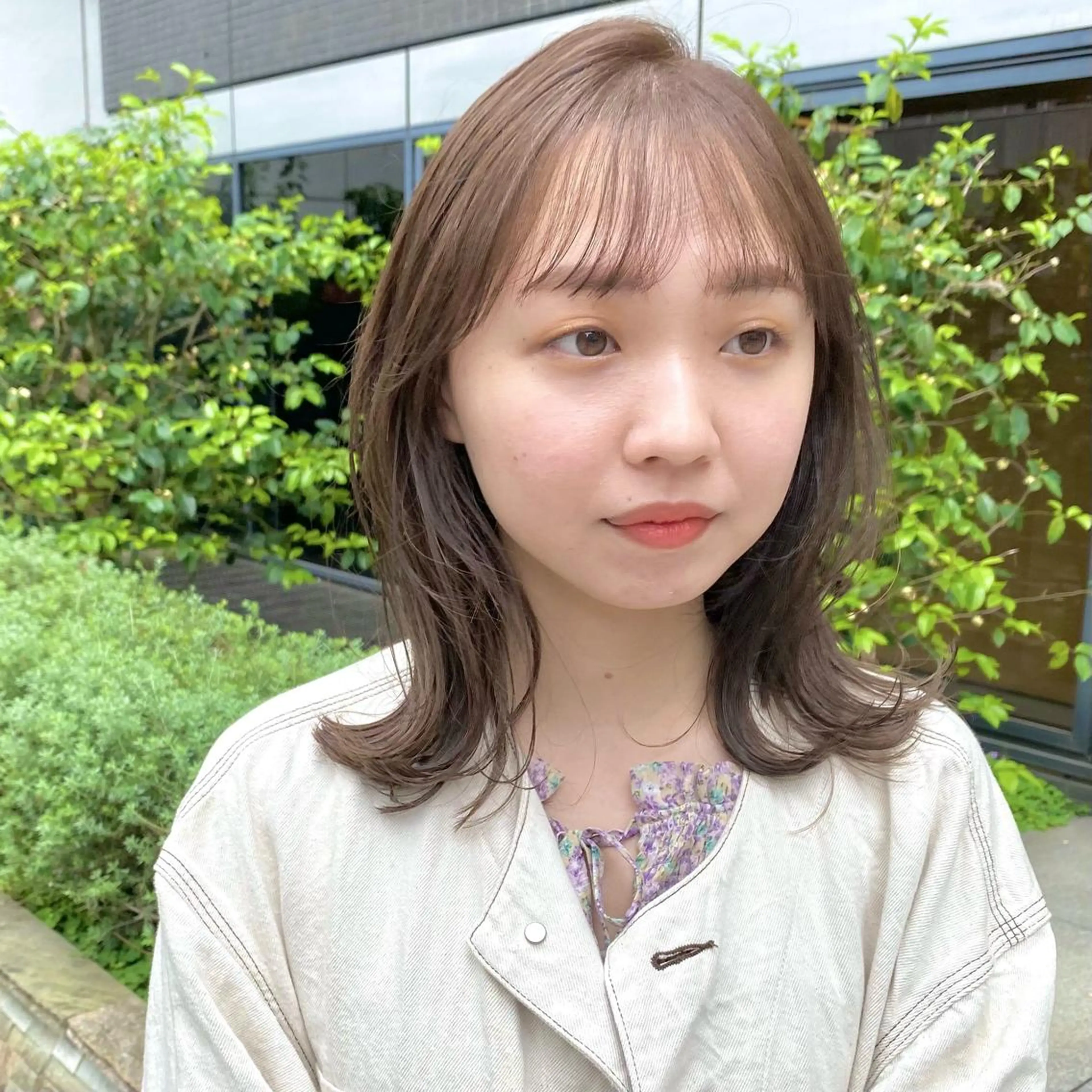 ミディアム カラー パーマ ヘアアレンジ メンズ キッズ ネイル マツエク・マツパ くびれヘア ストレートパーマ カット ヘアカラー トリートメント 前川 朋香のヘアスタイル