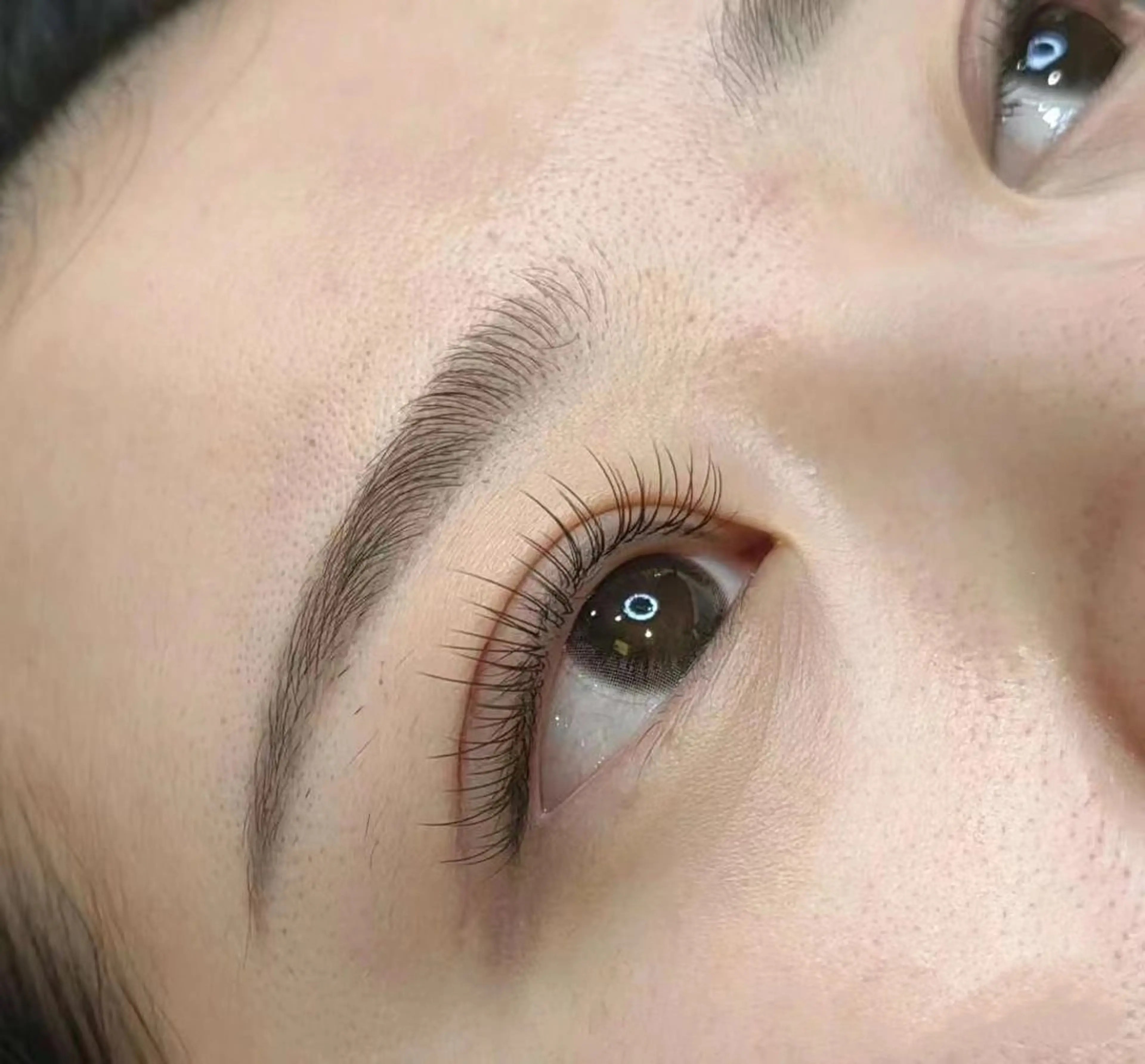 マツエク・マツパ バインドロック フラットラッシュ ナチュラル パリジェンヌラッシュリフト まつげパーマ YK Beauty Salonのマツエク・マツパデザイン