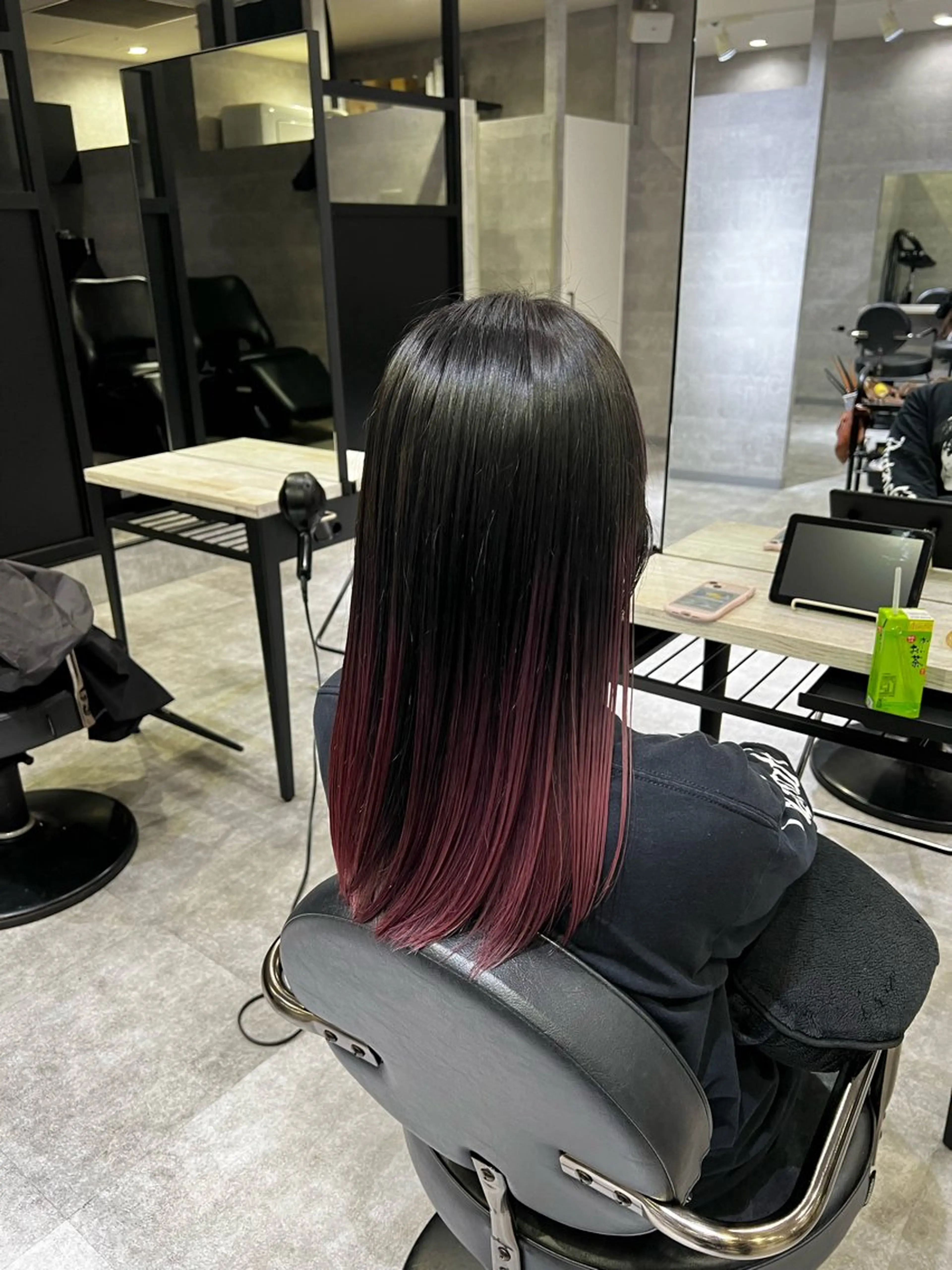 ✨ケアブリーチ付き✨カット✂︎ + グラデーションカラー（ブリーチ）✨+アディクシーカラー🌈+うる艶トリートメント✨の写真