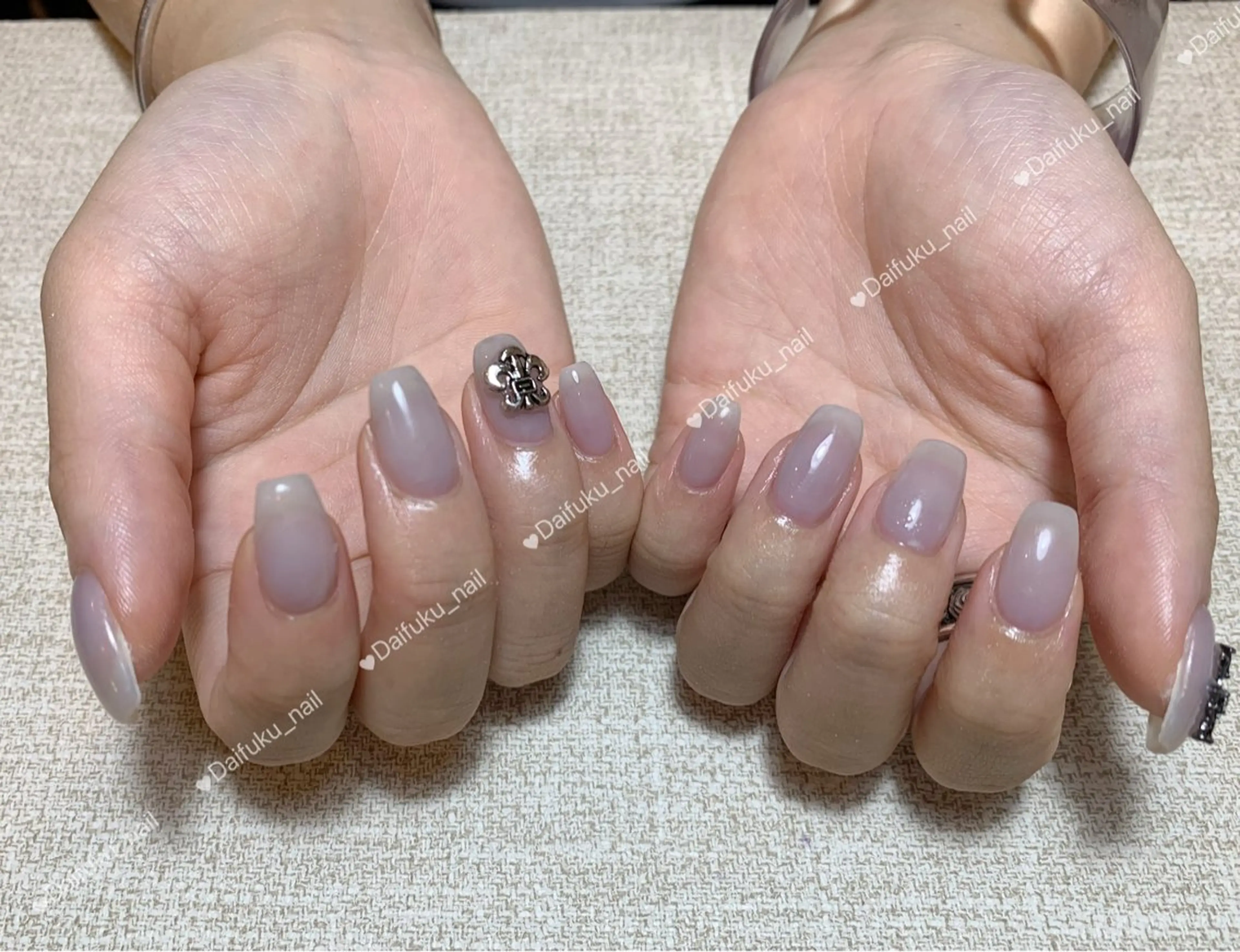 ミディアム ハンドネイル Daifuku nailsのネイルデザイン