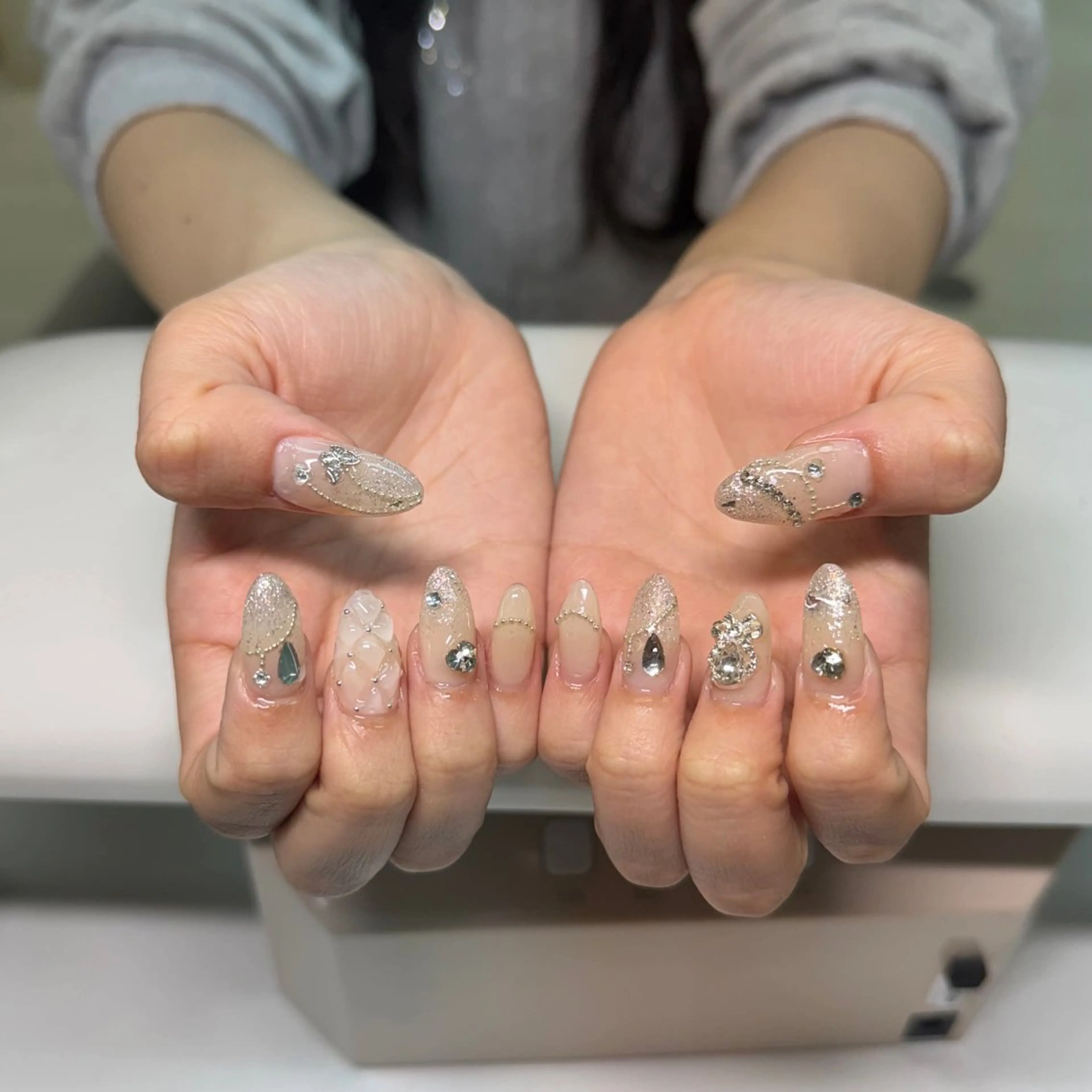 ネイル HIN NAILのネイルデザイン