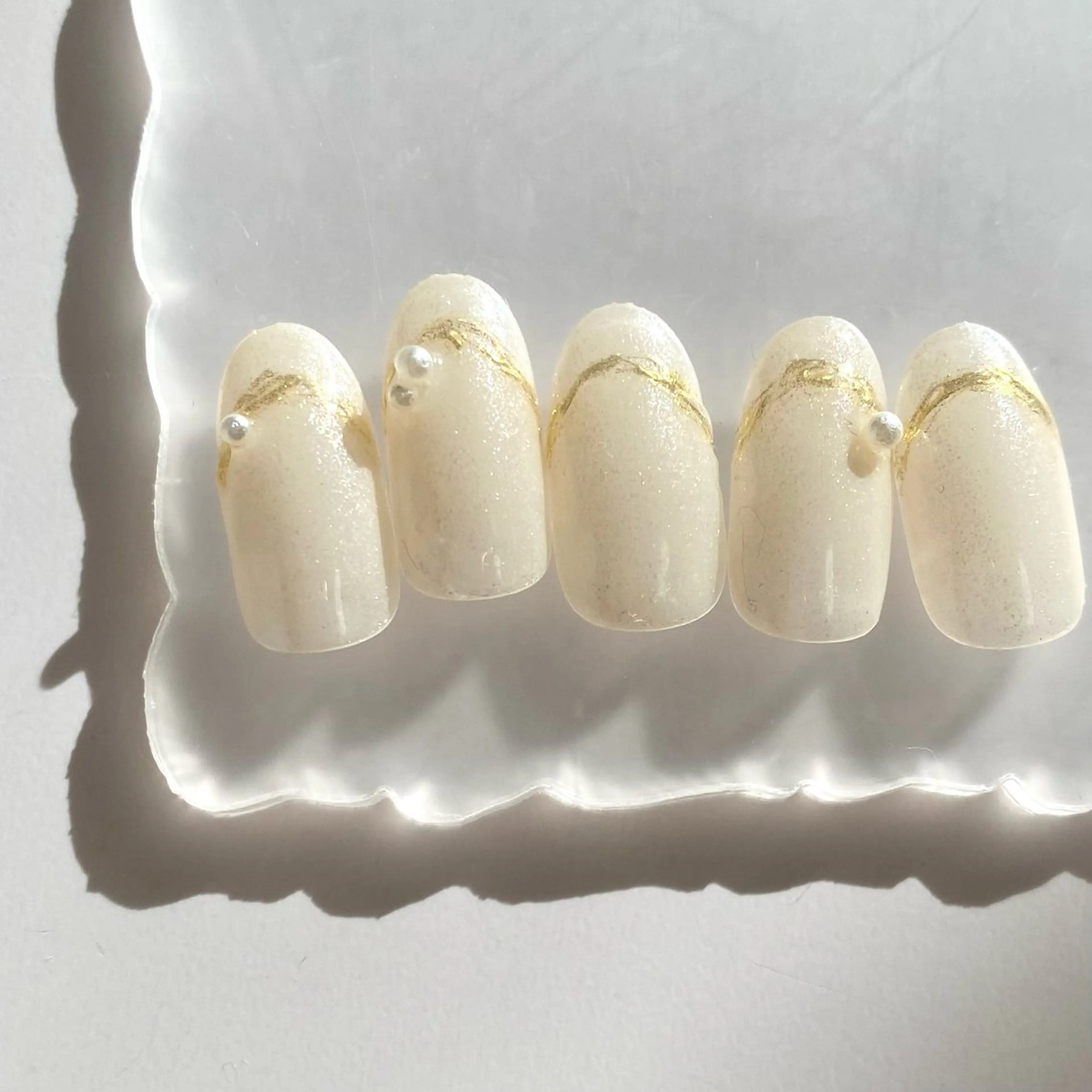 ネイル フレンチネイル ハンドネイル Aoi💅🏻 表参道のネイルデザイン