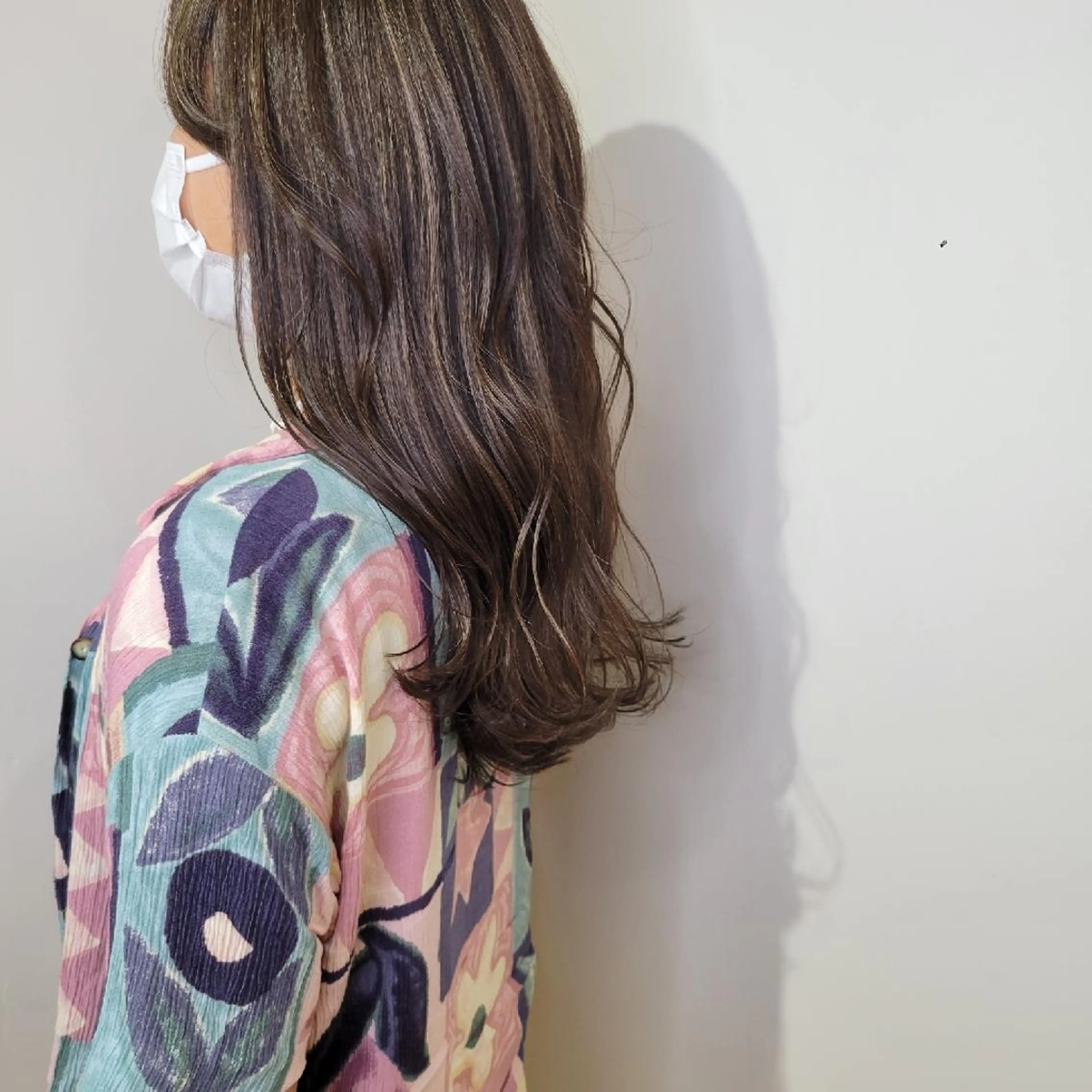 ロング ハイライト カット ヘアカラー トリートメント 🇰🇷透明感×ハイ トーン🌟tomoのヘアスタイル