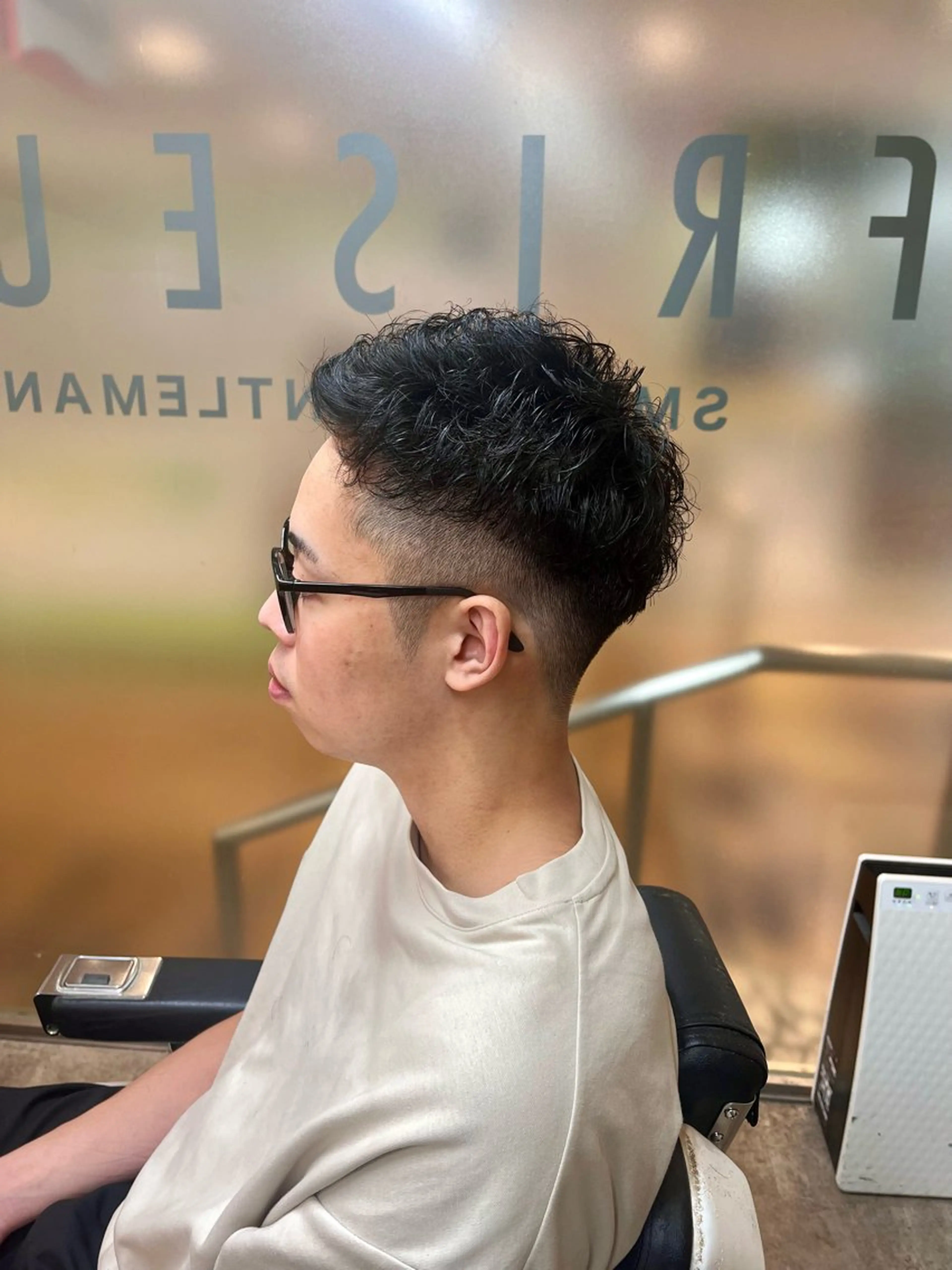 ショート メンズ カット パーマ トリートメント 佐々木 優人のヘアスタイル