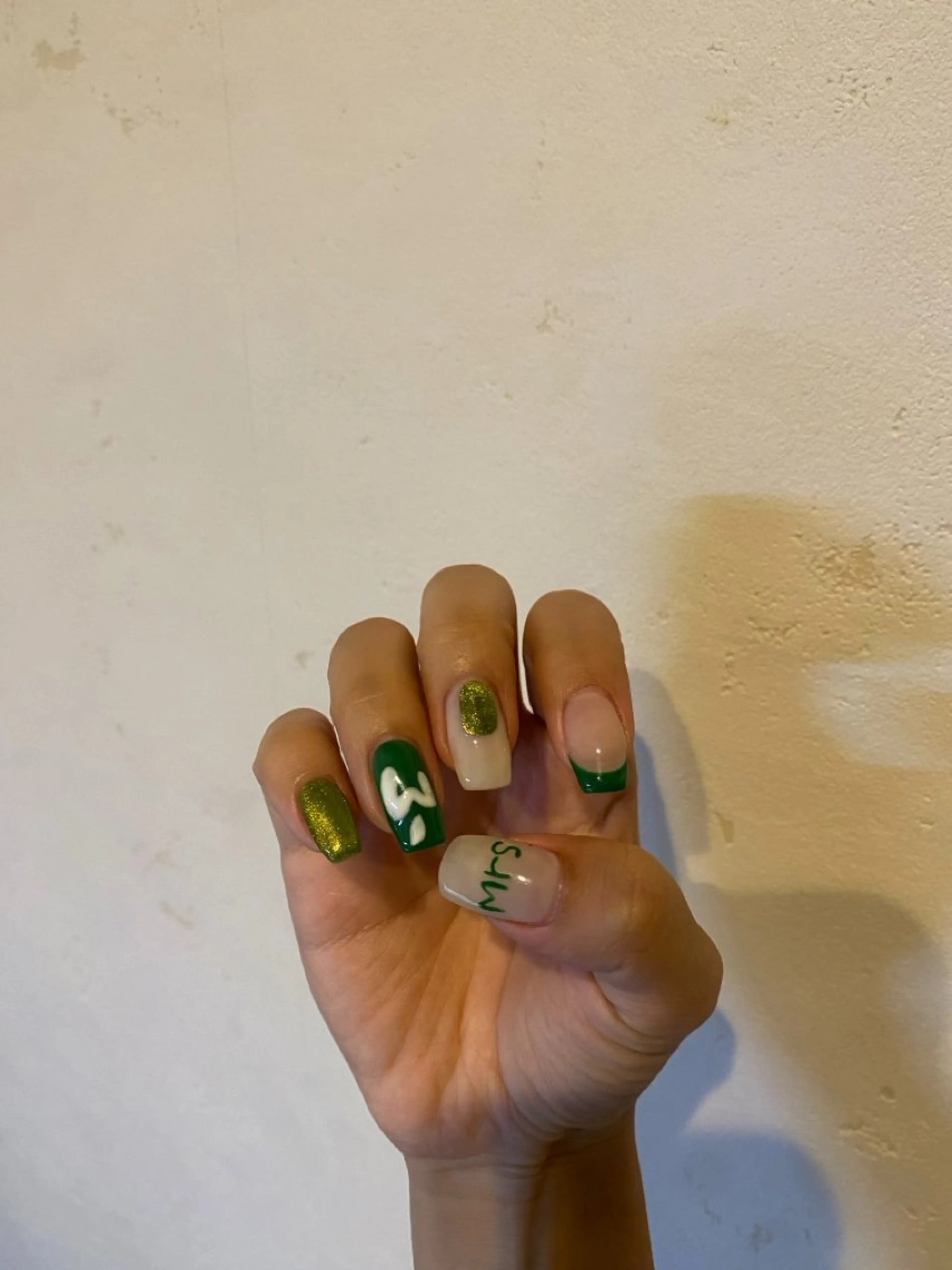 ネイル ハンドネイル 濱岡 咲のネイルデザイン