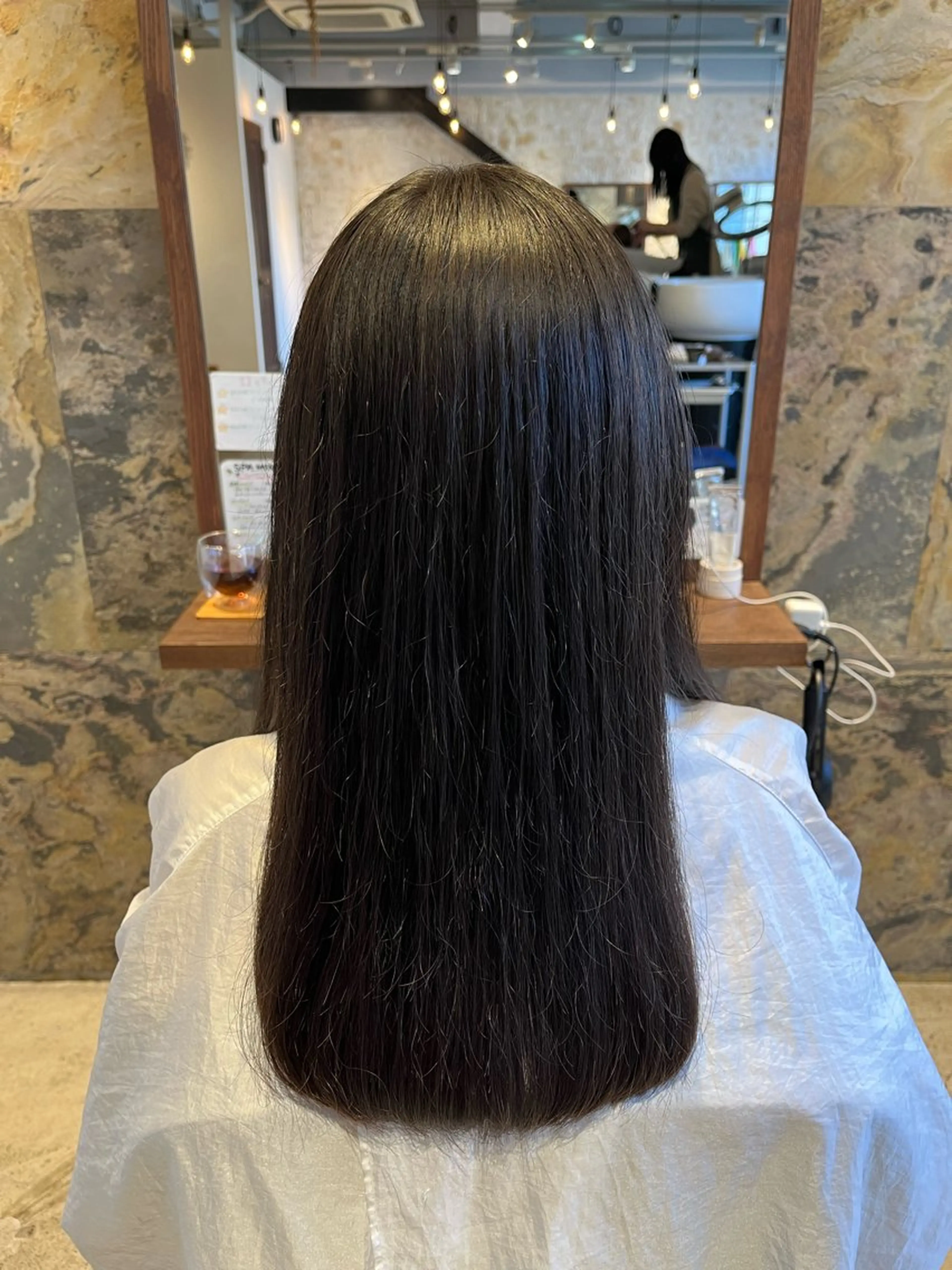 ロング 安田 純香のヘアスタイル