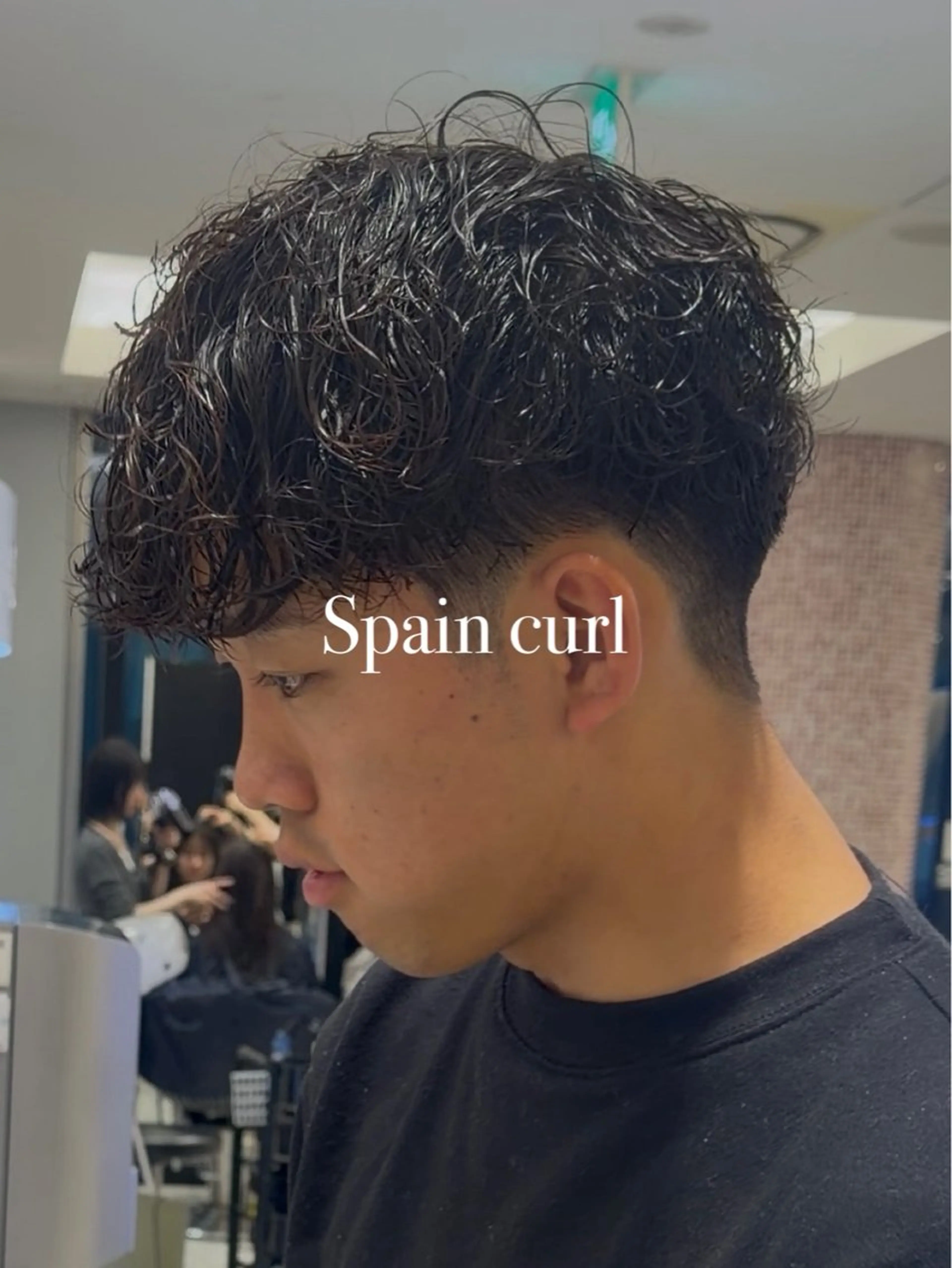 メンズ メンズパーマ スペインカール カット パーマ 🎸大人メンズ｜ パーマ特化ren🎸のヘアスタイル