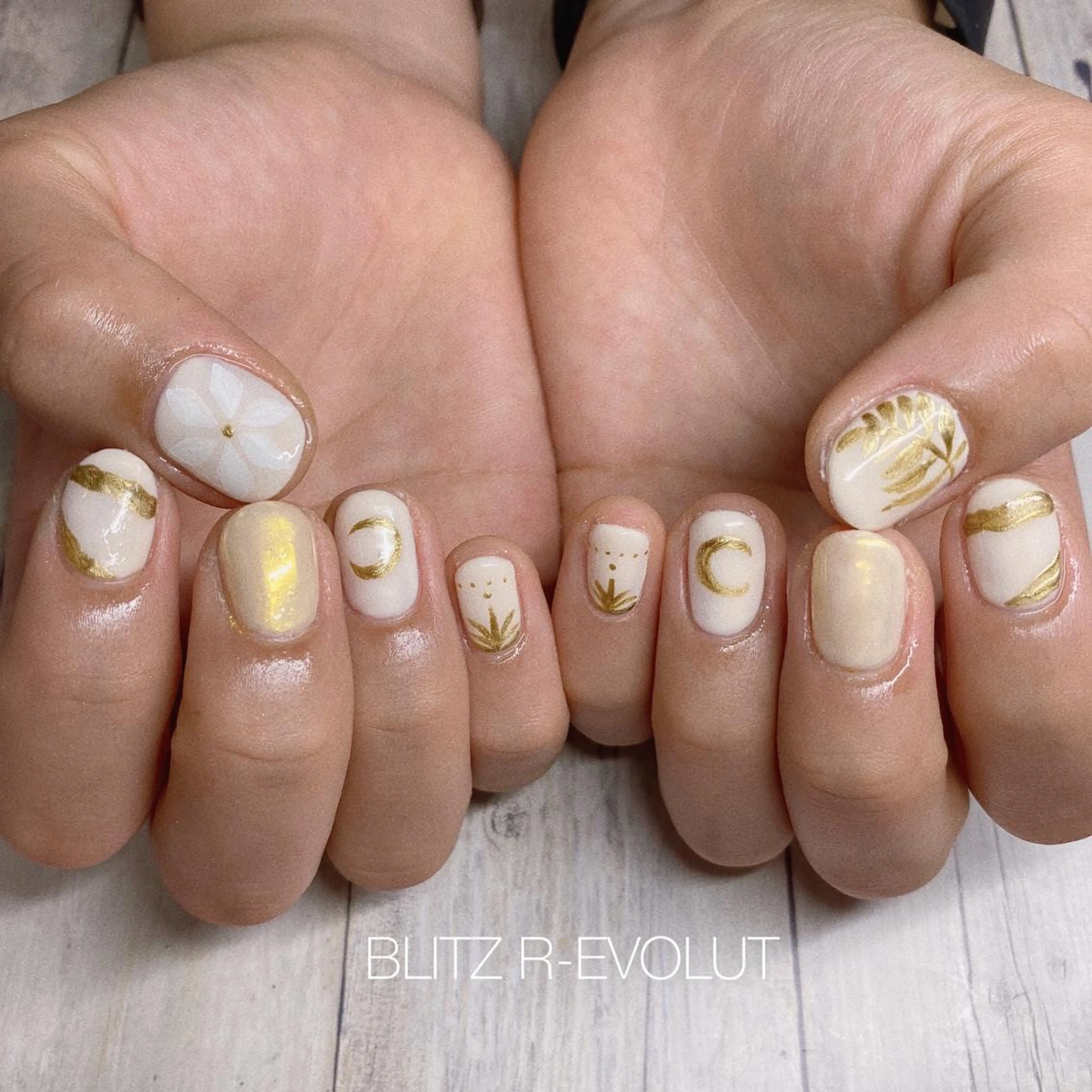 ネイル ☁️BLITZ 🎀笠原雪音🎀のネイルデザイン