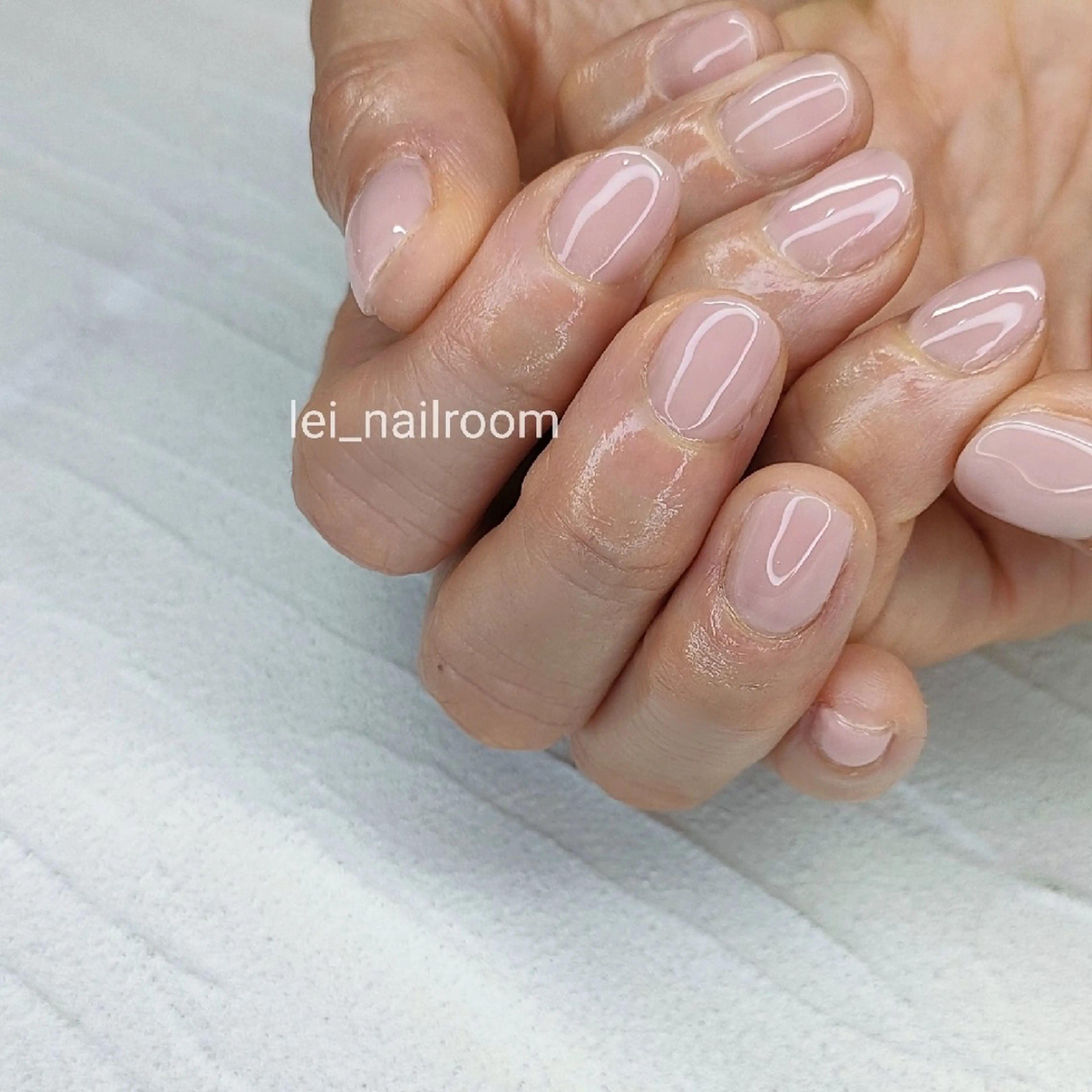 ネイル フレンチネイル ワンカラーネイル ハンドネイル lei🌼 nailroomのネイルデザイン