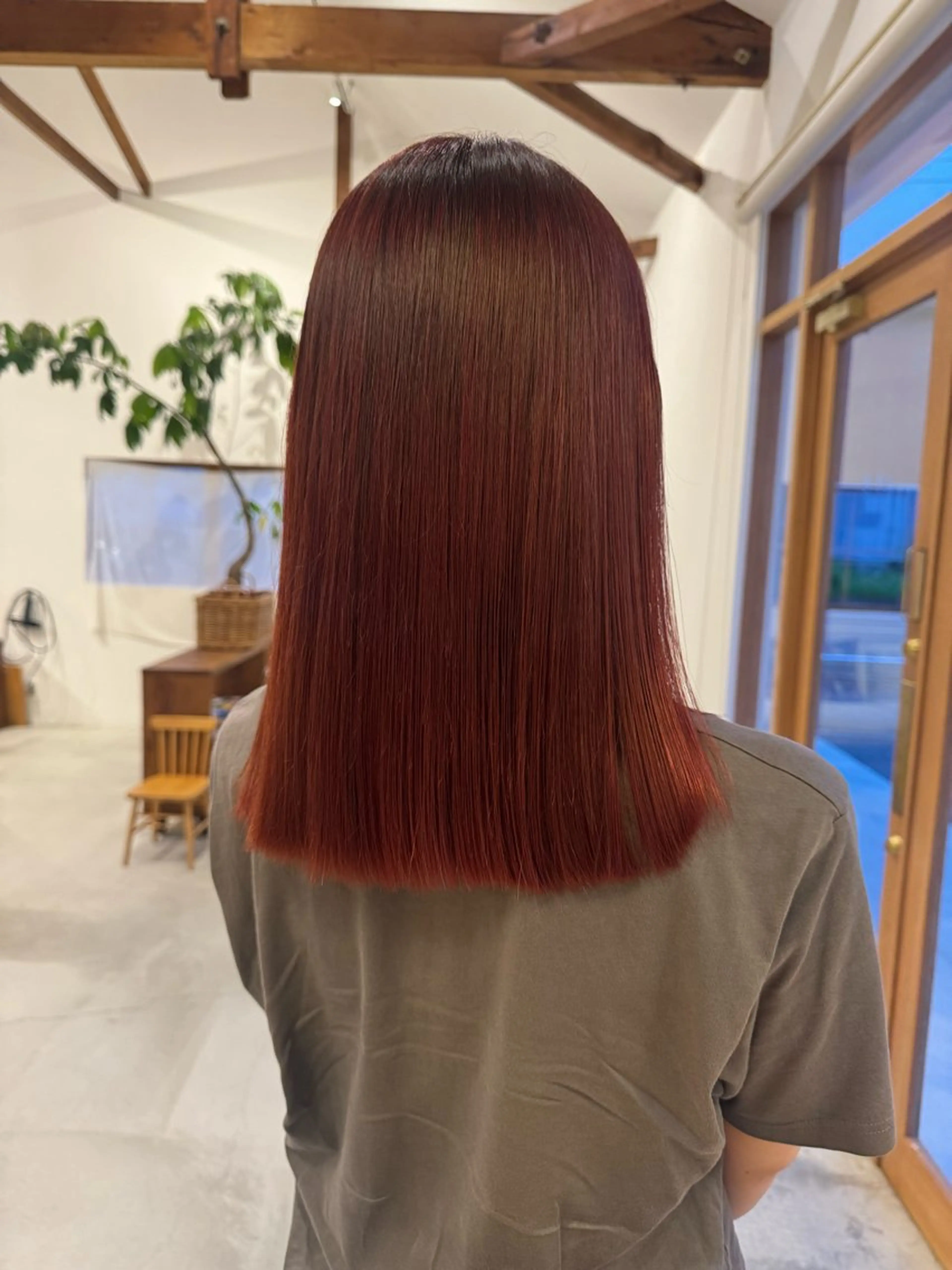 セミロング ヘアカラー 亀山 友菜のヘアスタイル