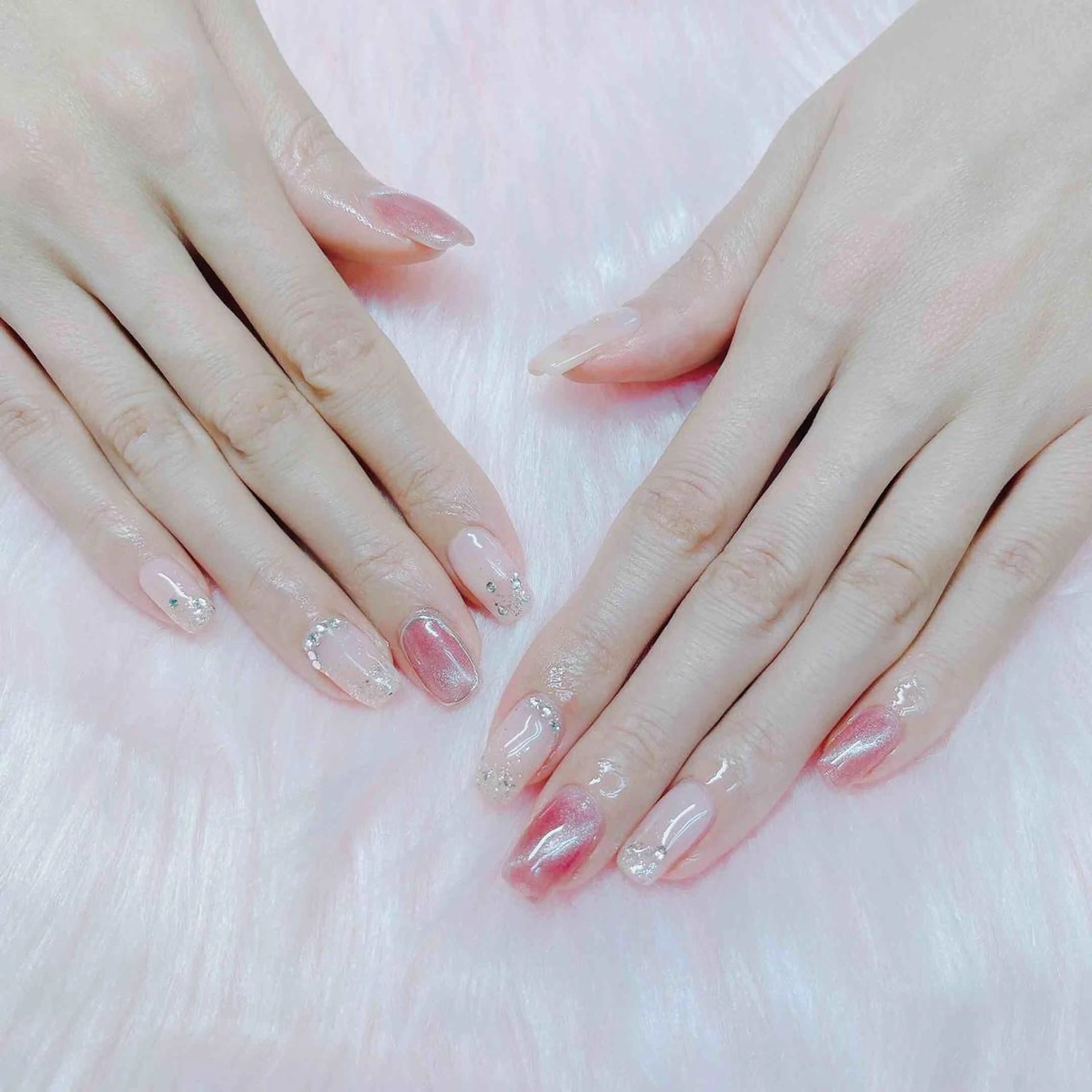 ネイル キラキラネイル マグネットネイル ハンドネイル MoonNail ユリ🌸のネイルデザイン