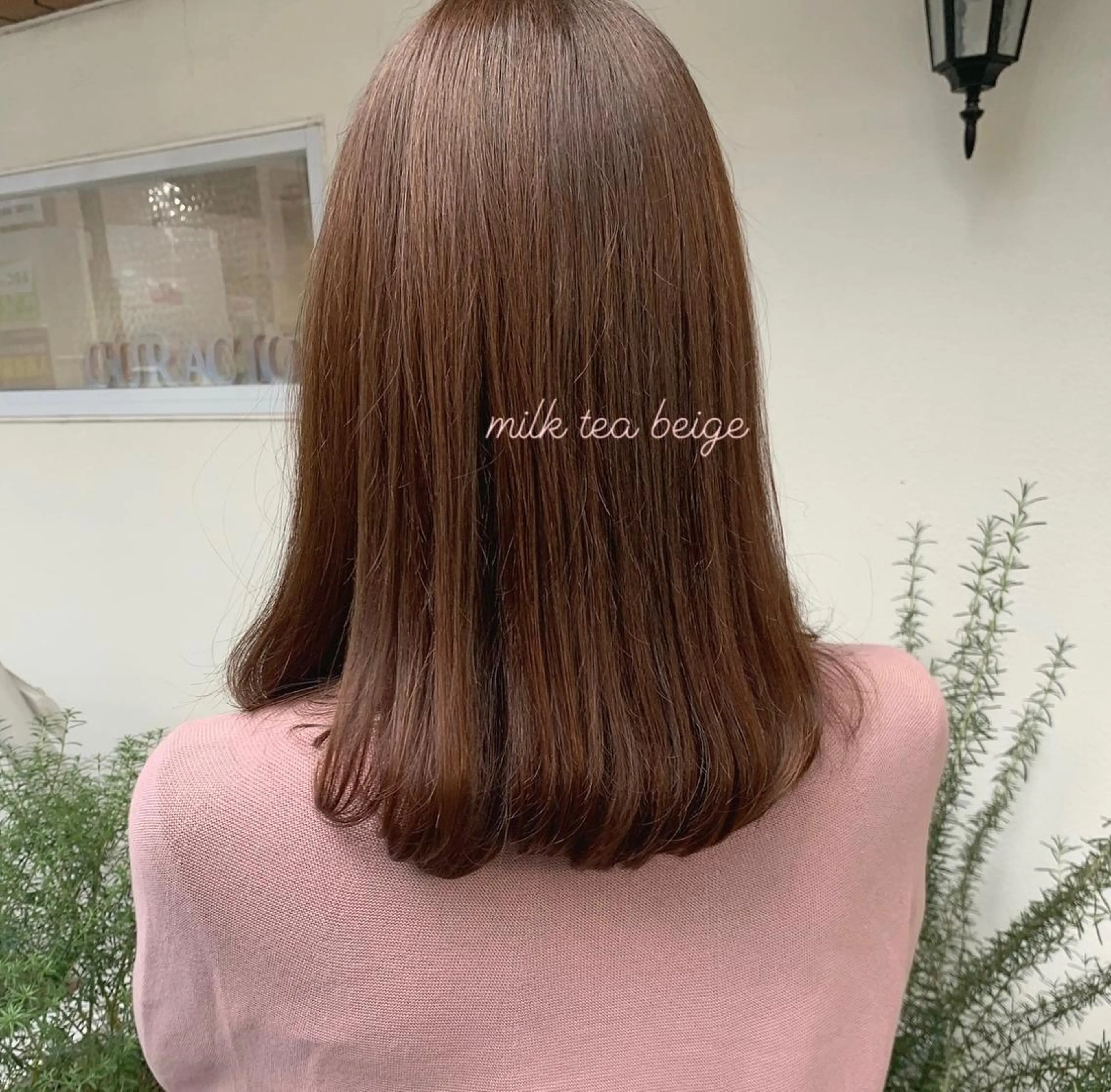 セミロング カラー stylist店長 岡本真依のヘアスタイル