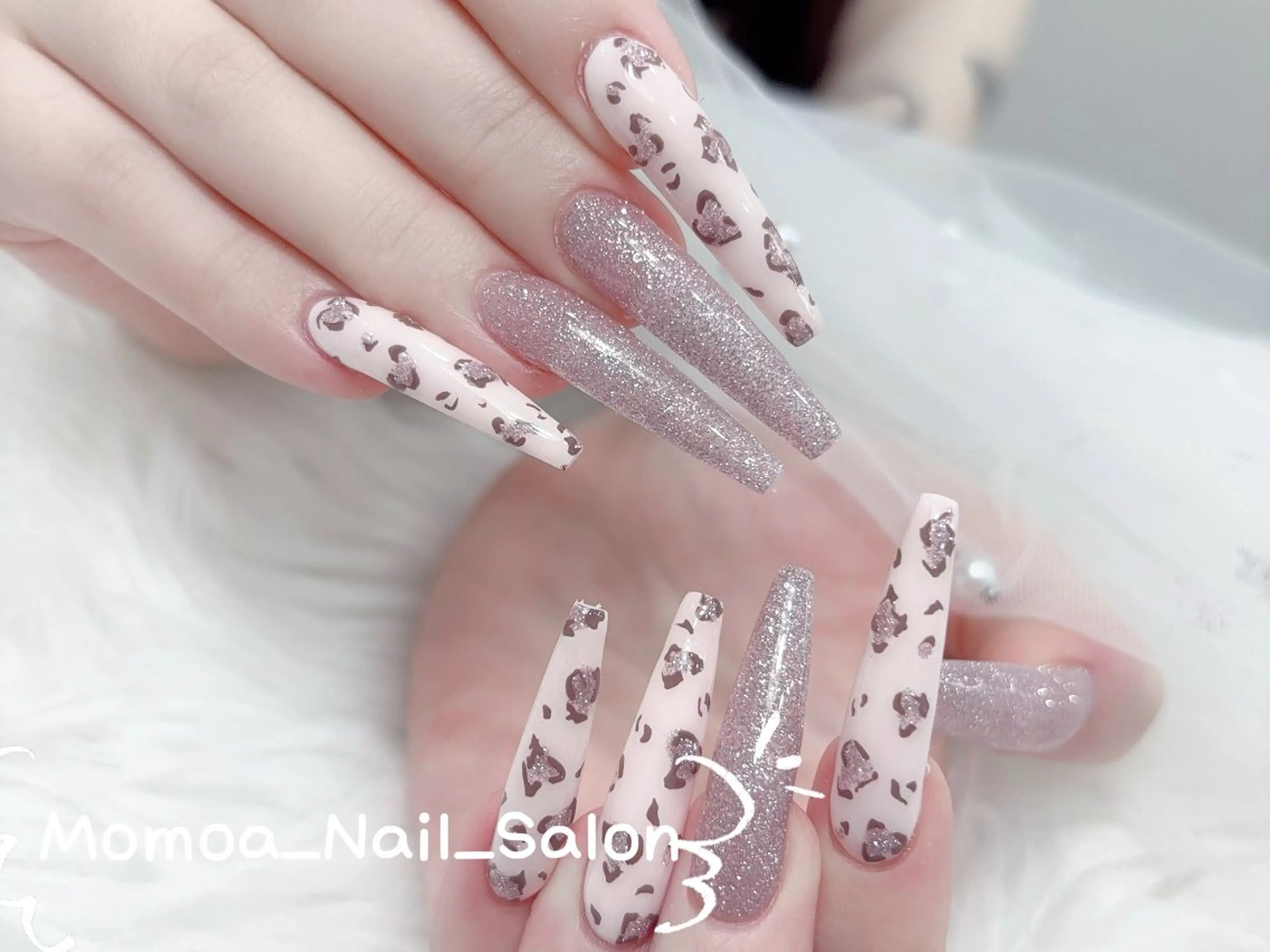 ネイル 成人式 ロングネイル マグネットネイル 大理石ネイル(マーブル) 持ち込み ハンドネイル MoMoA Nail ネイル長さ出し専門店のネイルデザイン