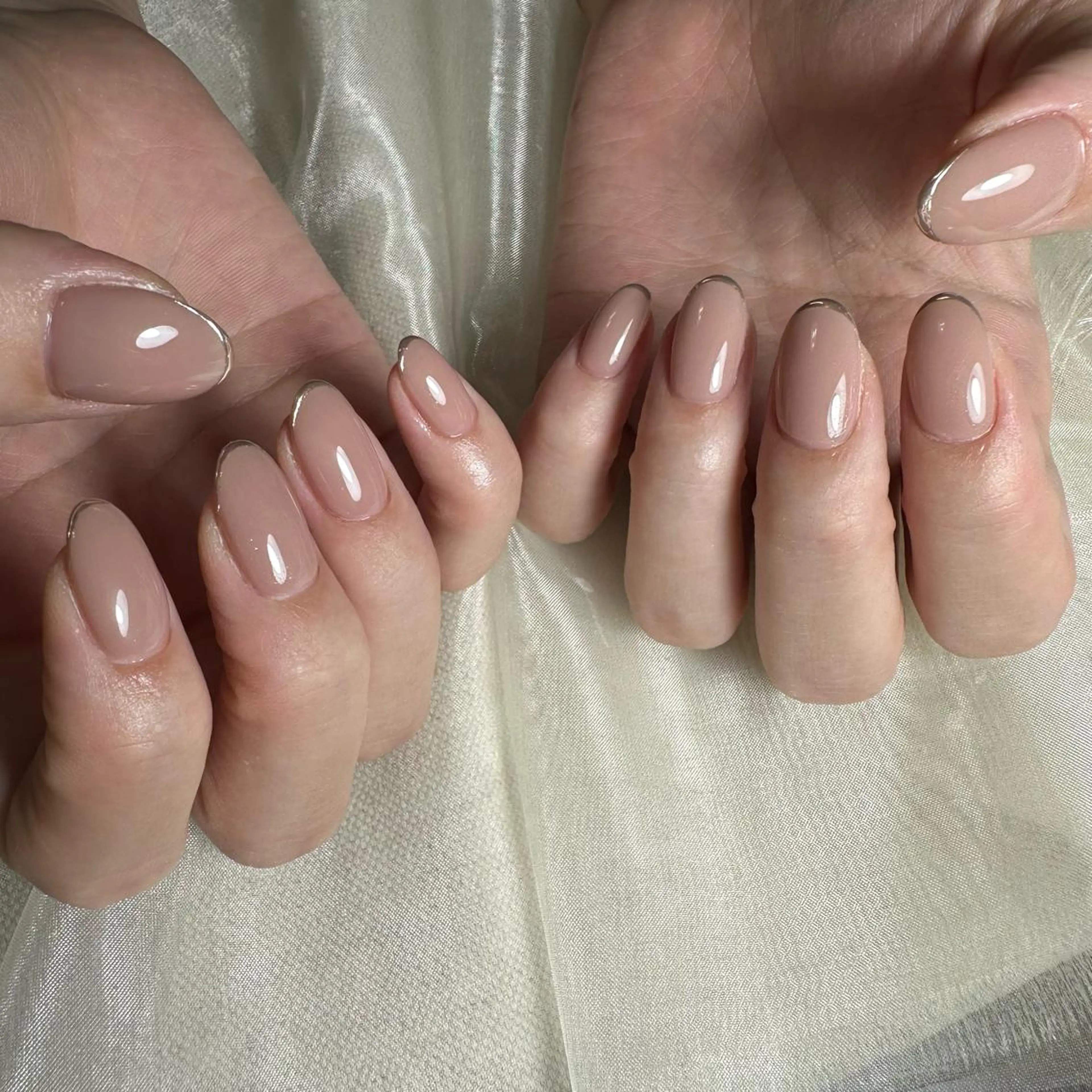 ネイル repos~ルポ~所属・里見 麗のネイルデザイン