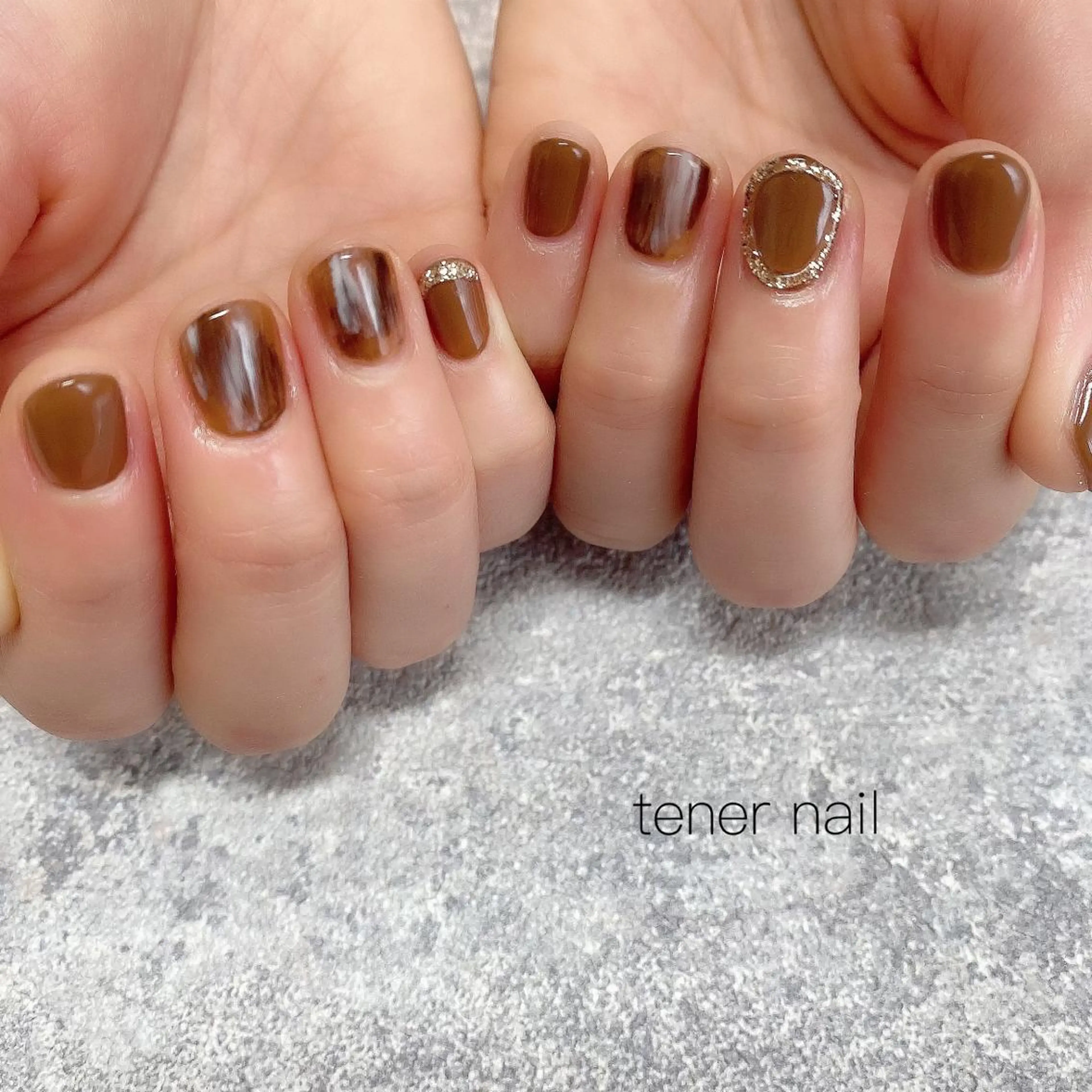 ネイル ブラウン ニュアンスネイル テネルネイル tener nailのネイルデザイン
