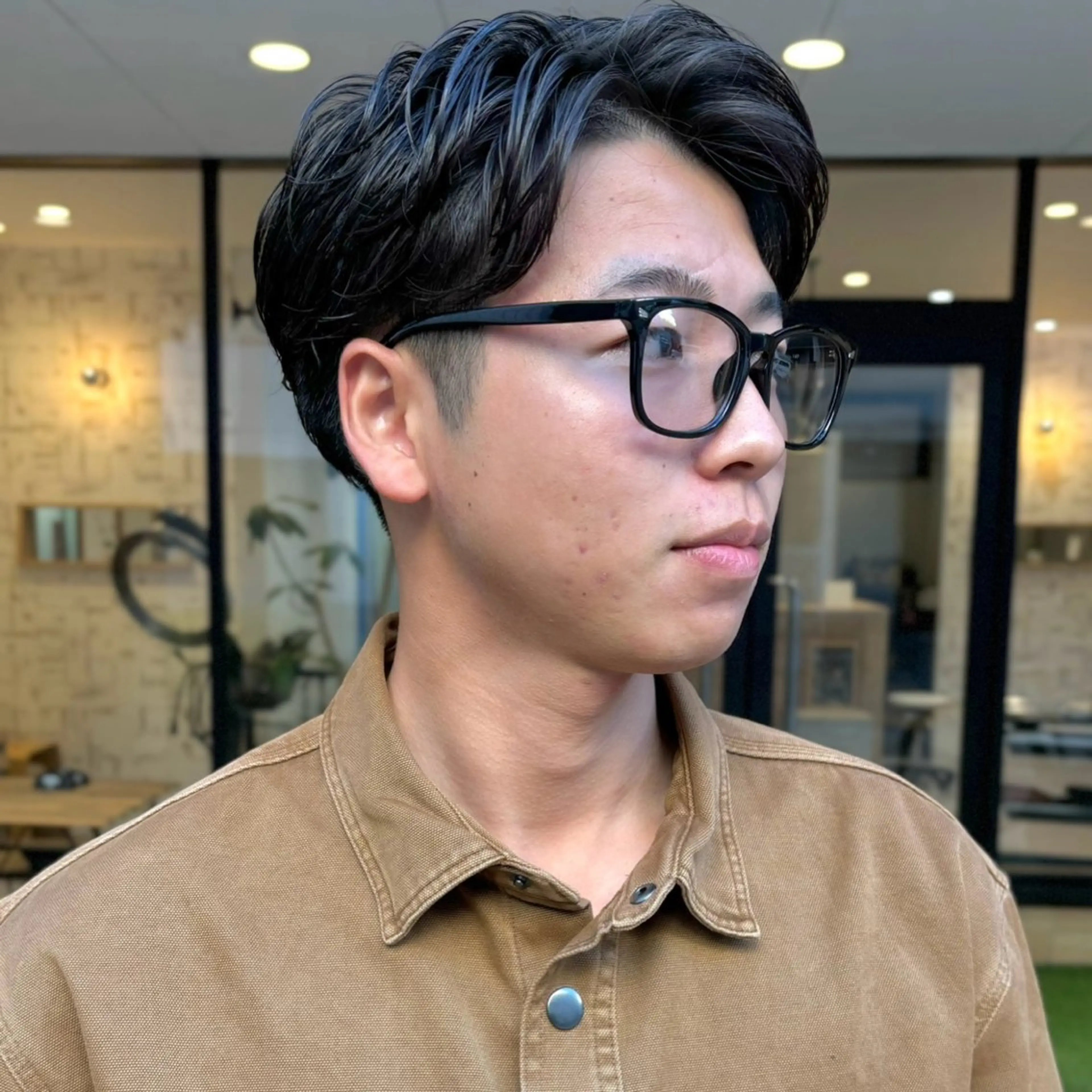 メンズ フェードカット フェザーパーマ メンズパーマ メンズショート スパイキーショート カット パーマ 【メンズショート 特化】村斎　伶次のヘアスタイル