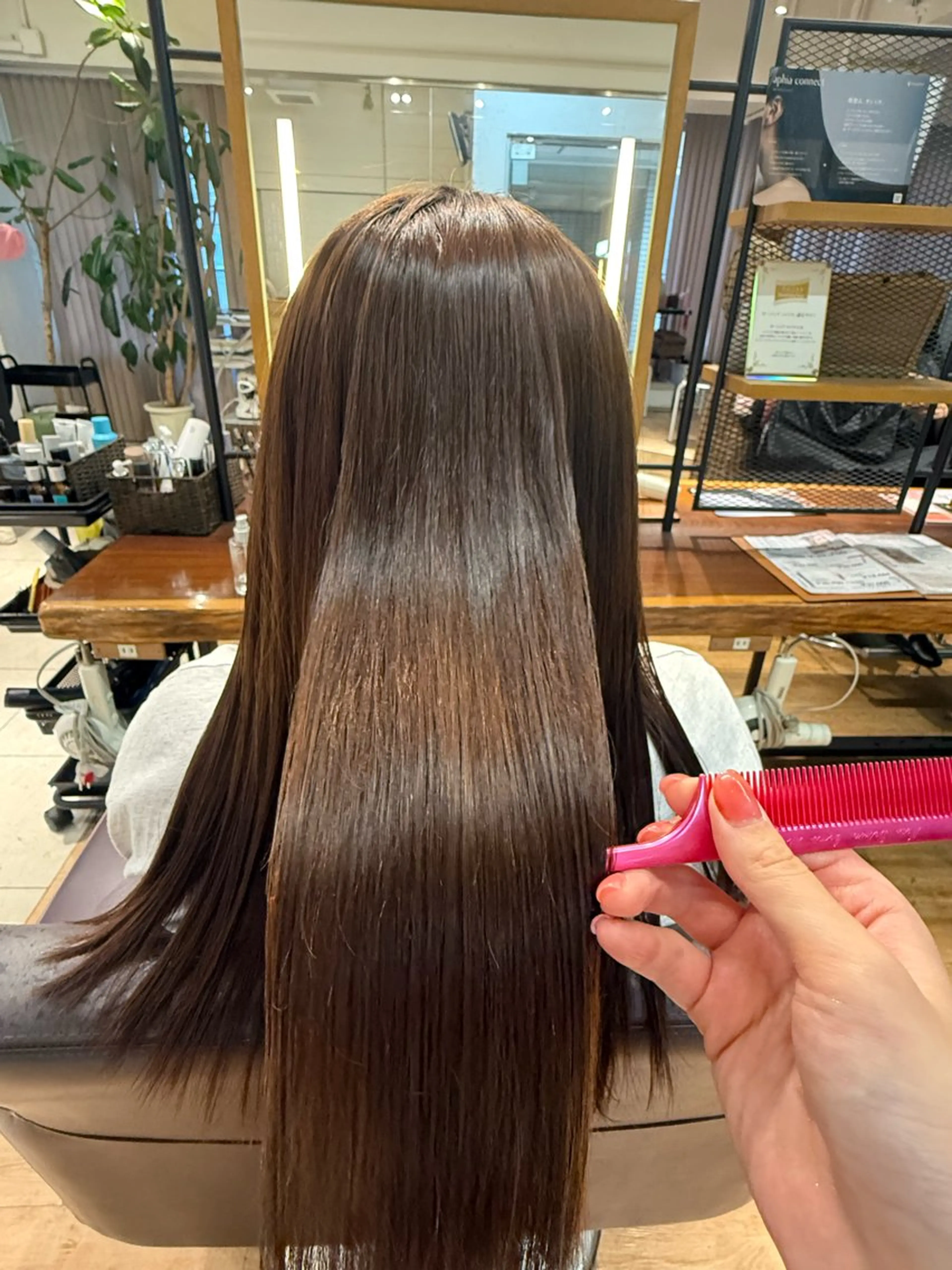 ロング トリートメント トリートメント 暖色カラー/ ストレート/くるみのヘアスタイル