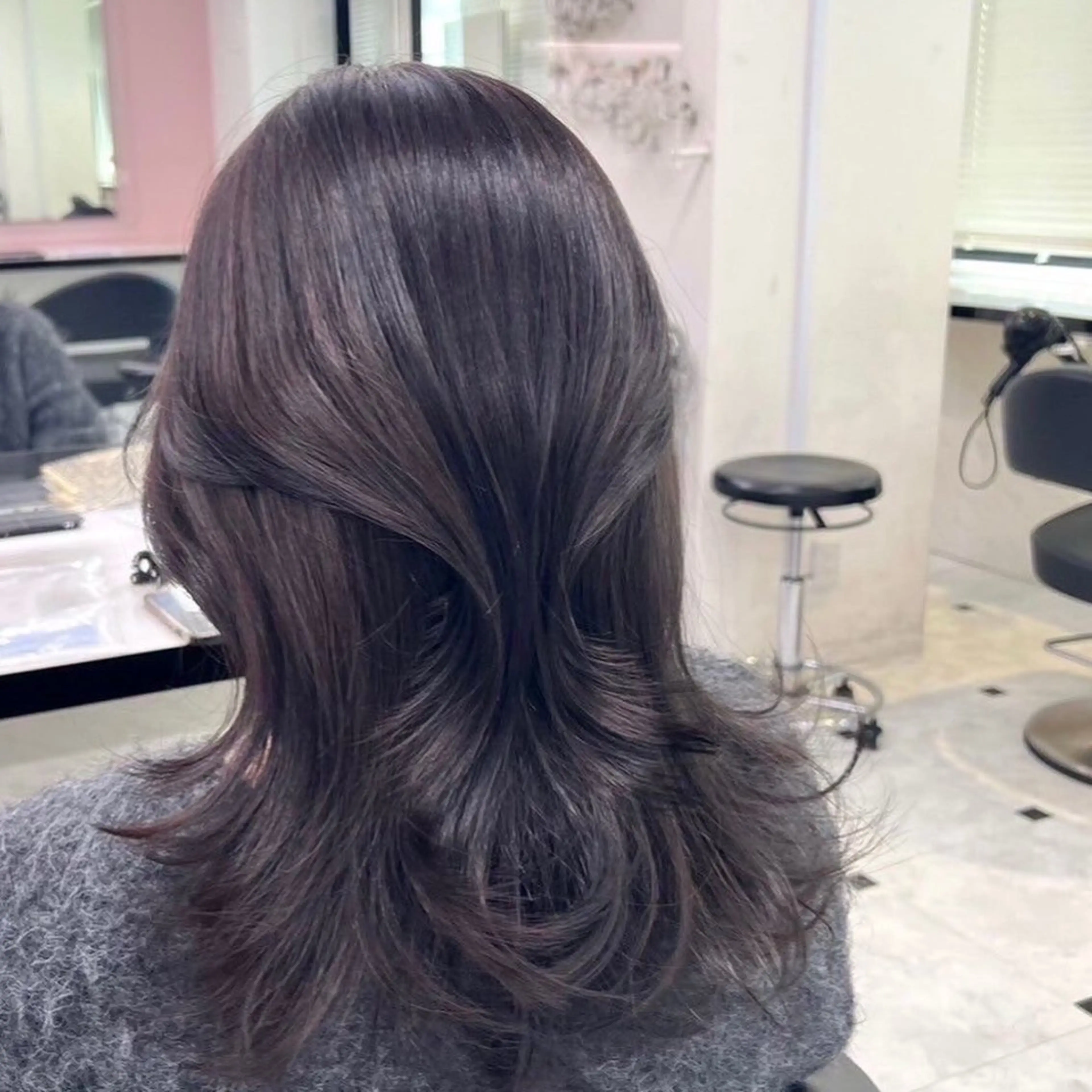 セミロング カラー ヘアカラー トリートメント kaho透明感/ 艶カラー💜🫧のヘアスタイル