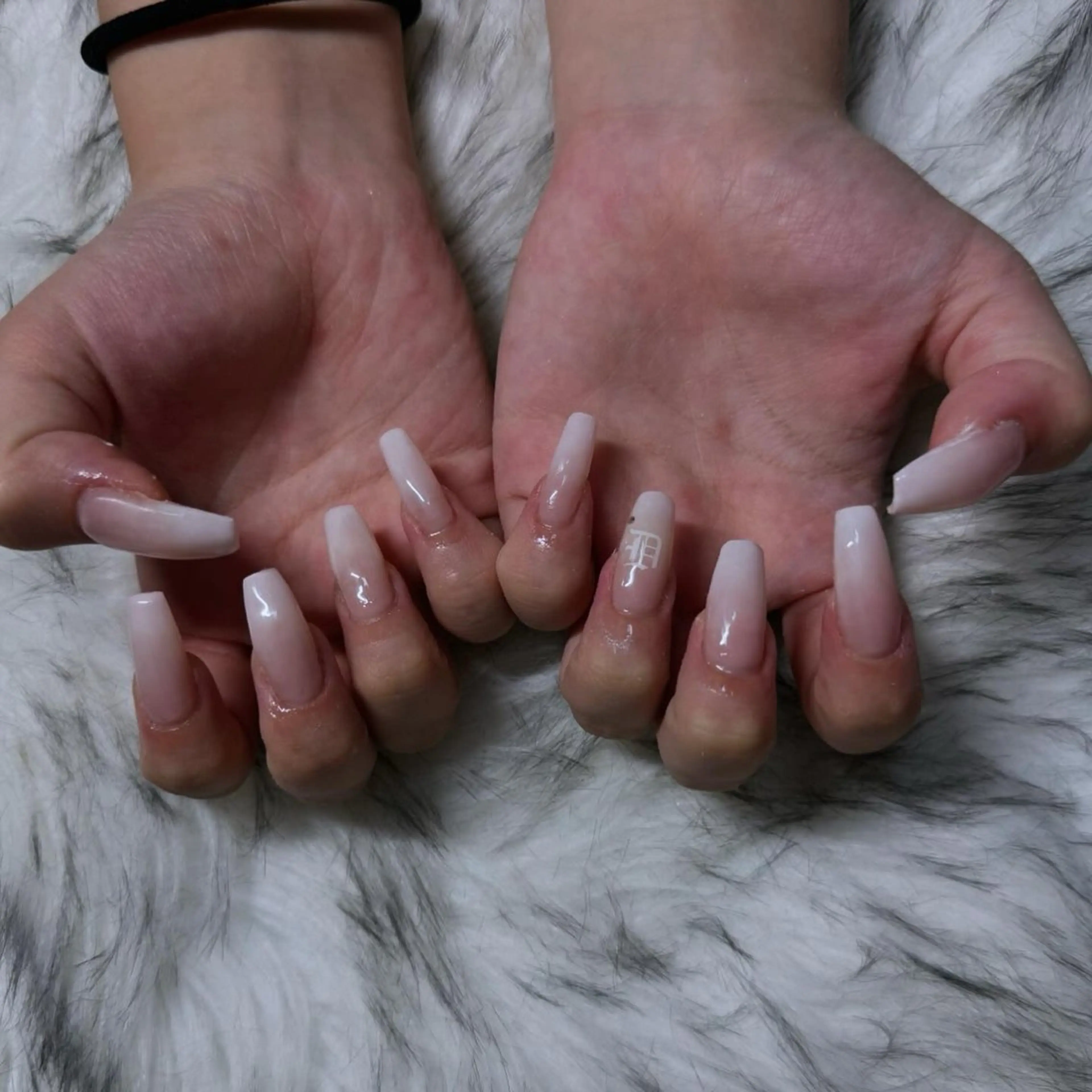 ロング ハンドネイル mao .のネイルデザイン