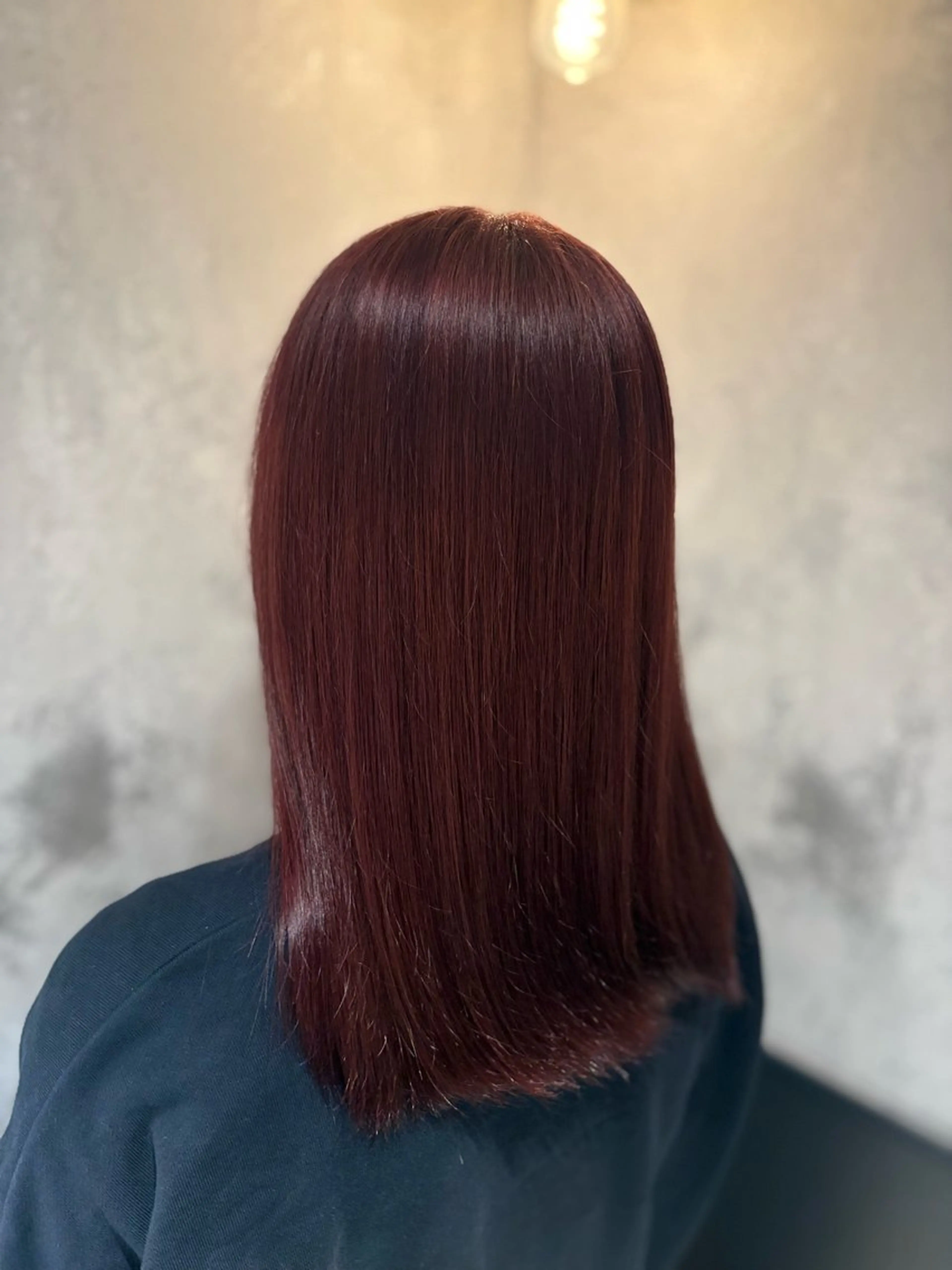 ミディアム ヘアカラー 向山 月雫のヘアスタイル