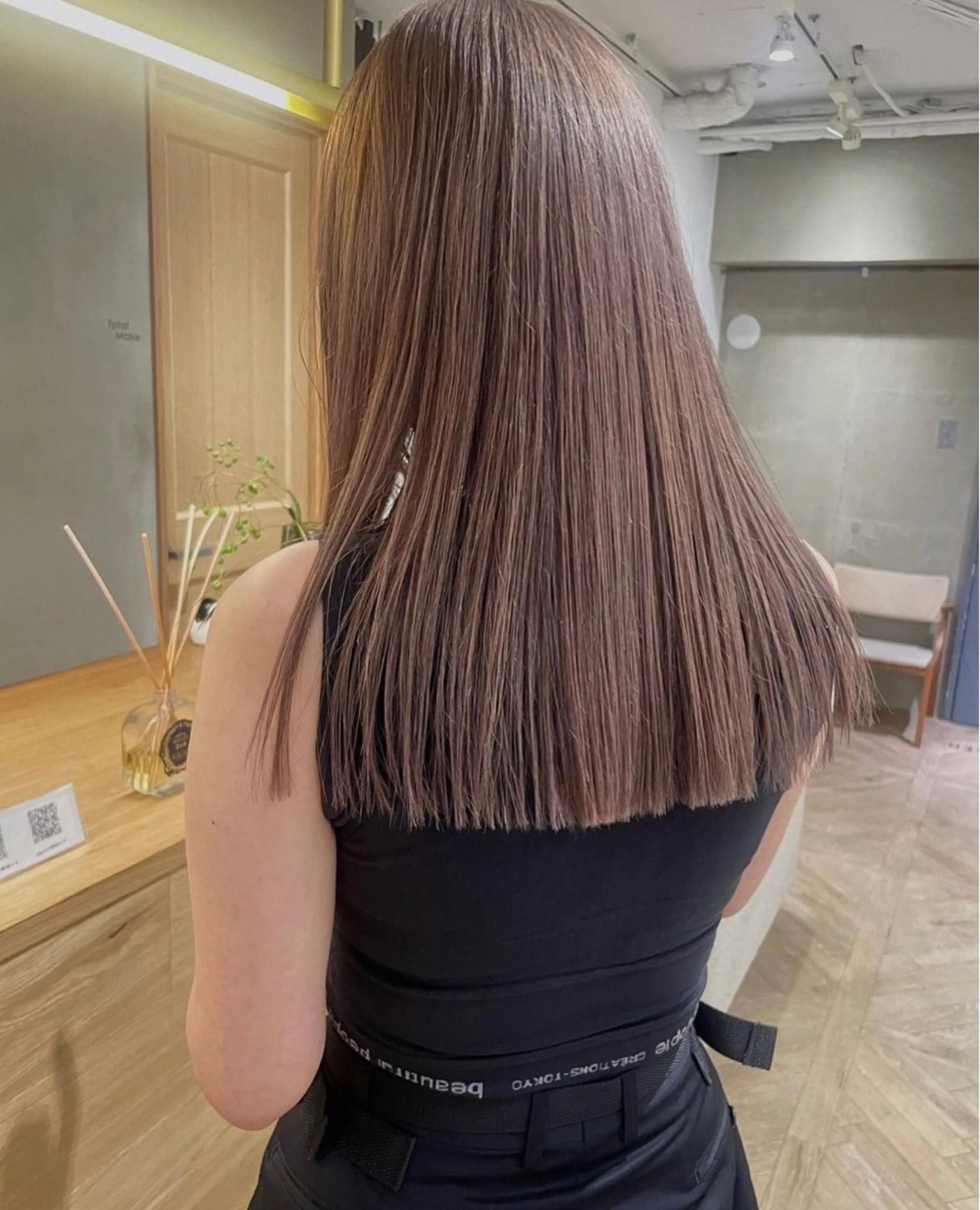 ロング カット ヘアカラー トリートメント 似合わせレイヤー ＆透明感カラーのヘアスタイル