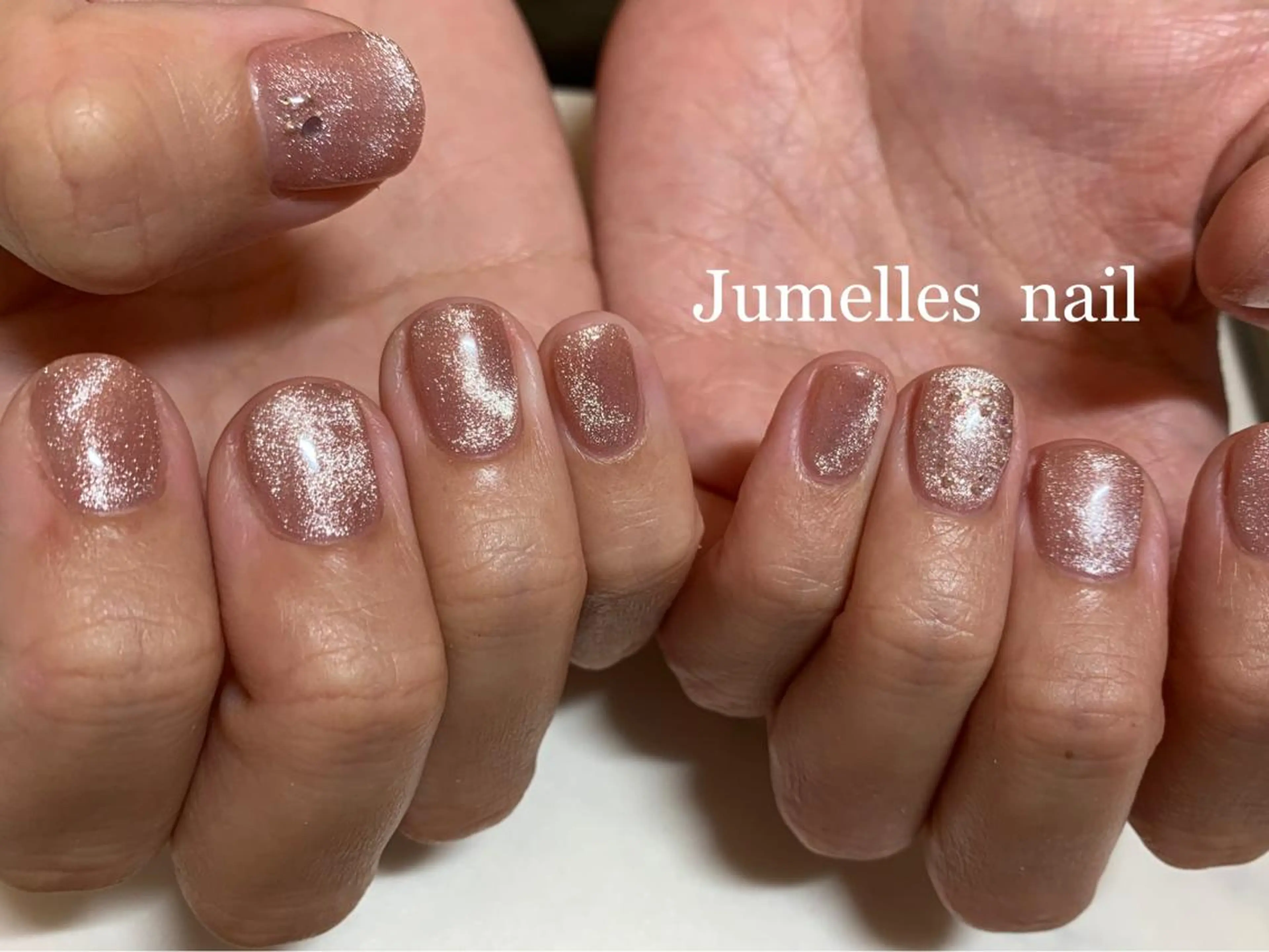 ネイル 髙城 亜紀のネイルデザイン