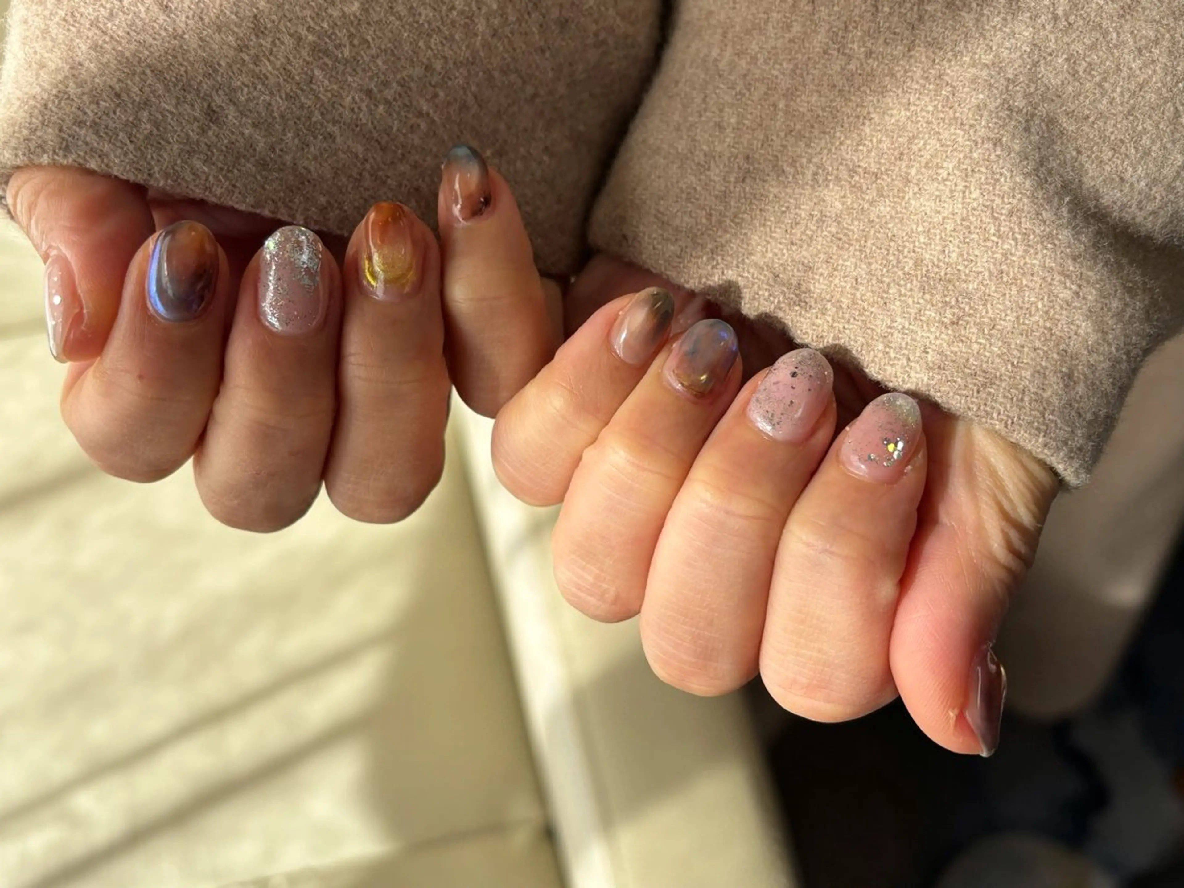 ネイル オーロラネイル フットネイル フレンチネイル ジェルネイル 韓国ネイル ハンドネイル kiki nail &brow二子玉川の眉毛・アイブロウイメージ