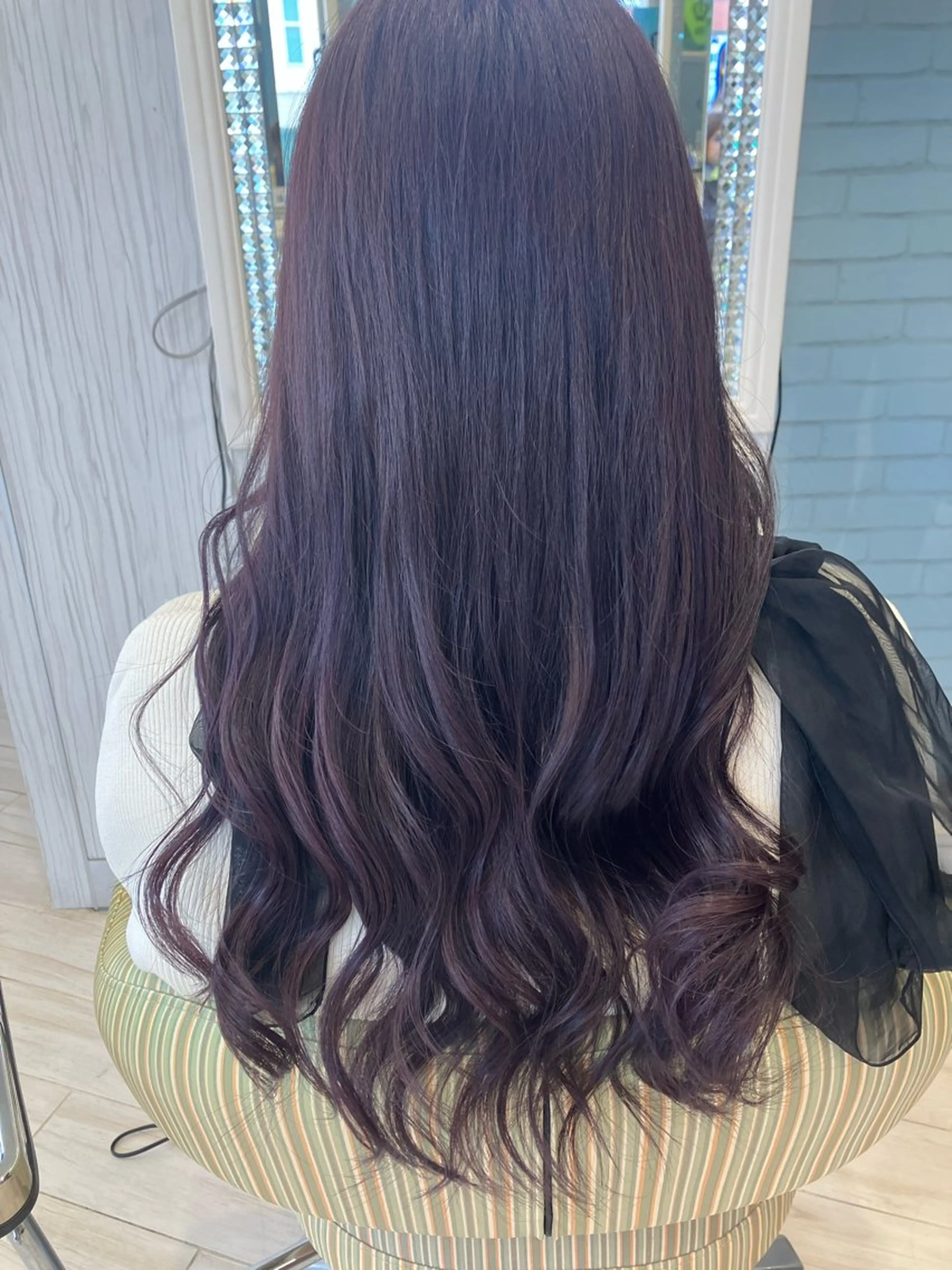 ロング カラー バイオレットカラー 永倉 はるかのヘアスタイル