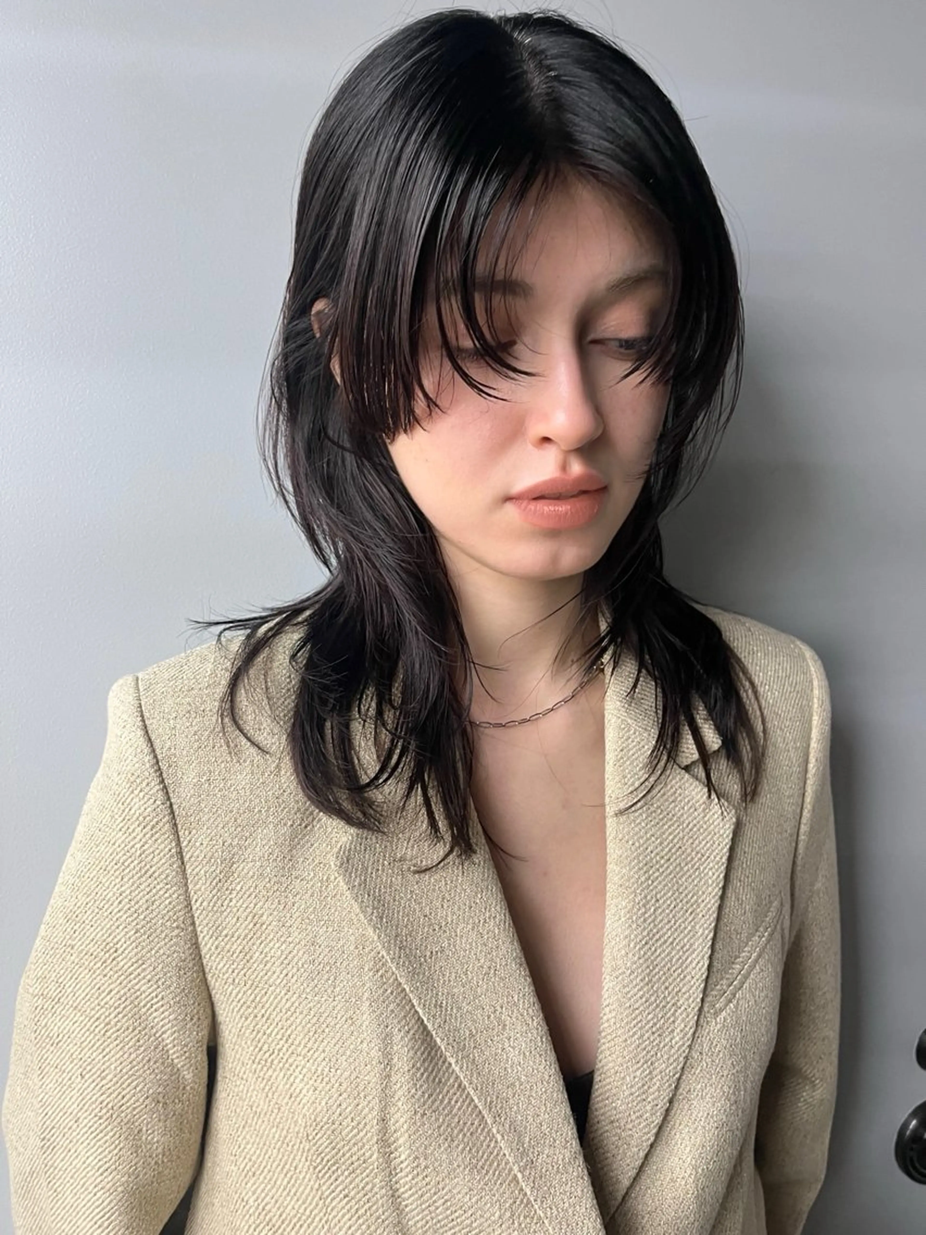 セミロング カット レイヤー/ケアパーマ /ニュアンス/モードのヘアスタイル