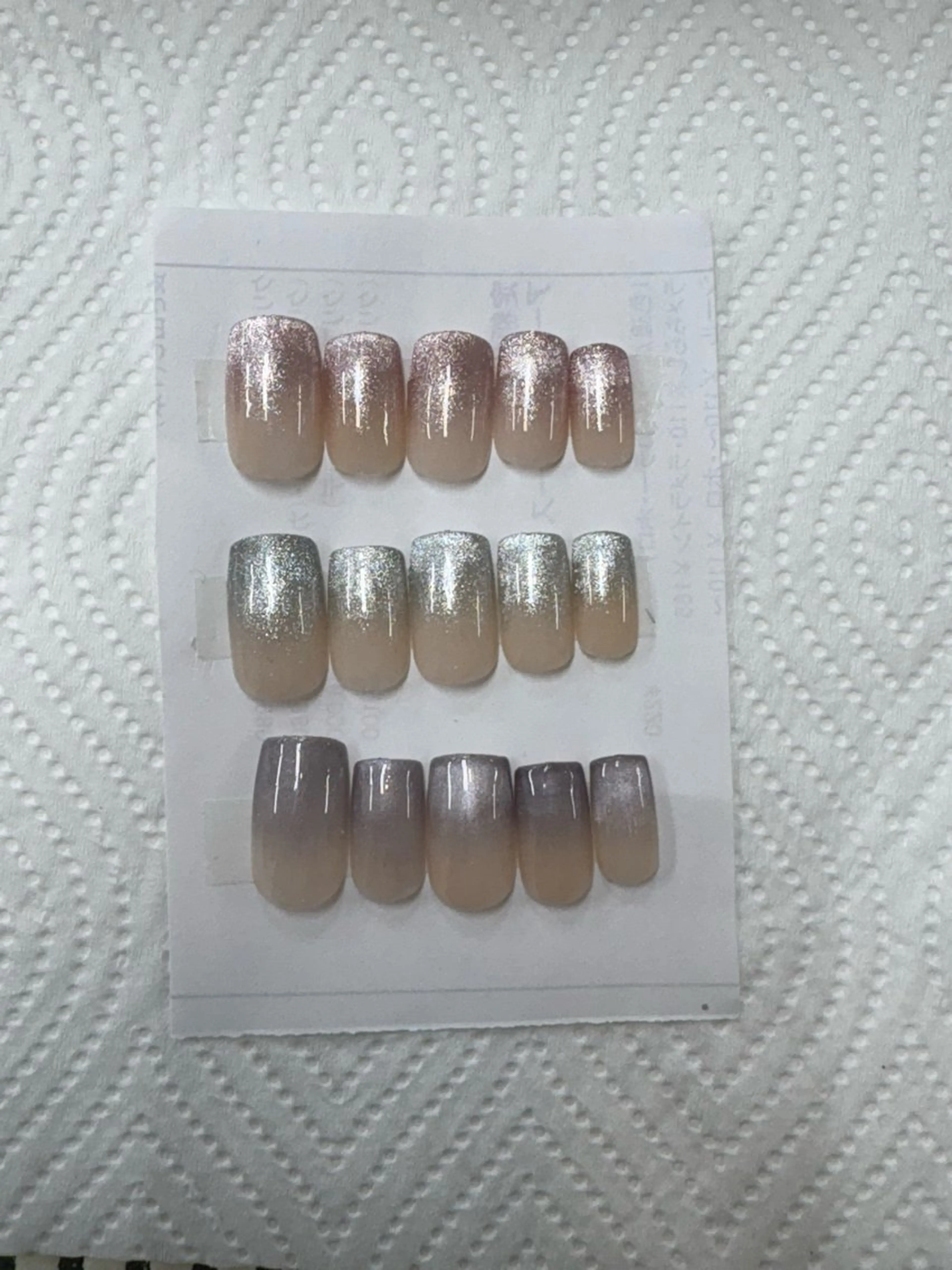 ネイル 吉田 里菜のネイルデザイン