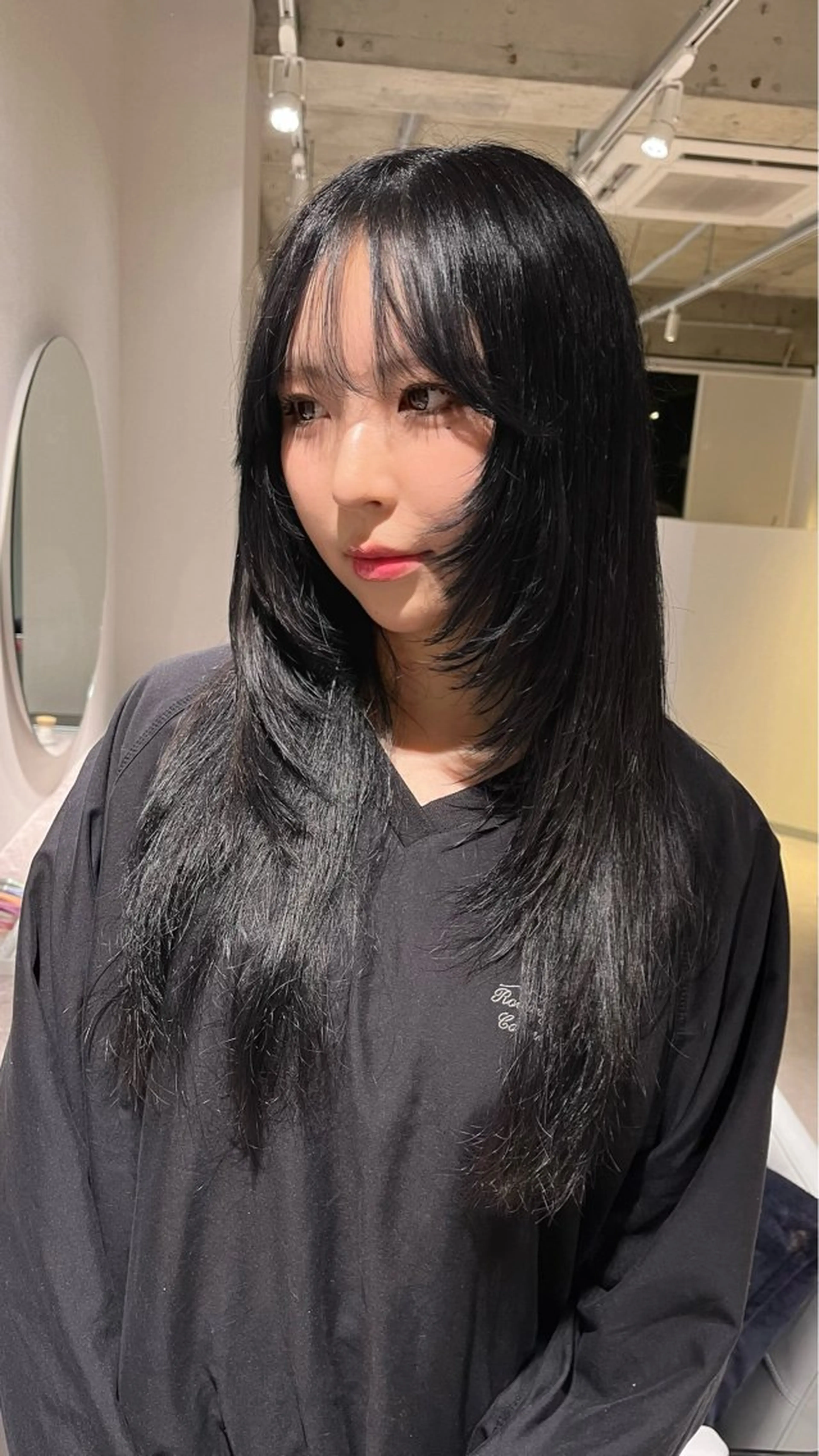 ロング カラー 黒髪 ハッシュカット ハイレイヤー レイヤーカット 長沼ゆうか /レイヤーカットのヘアスタイル