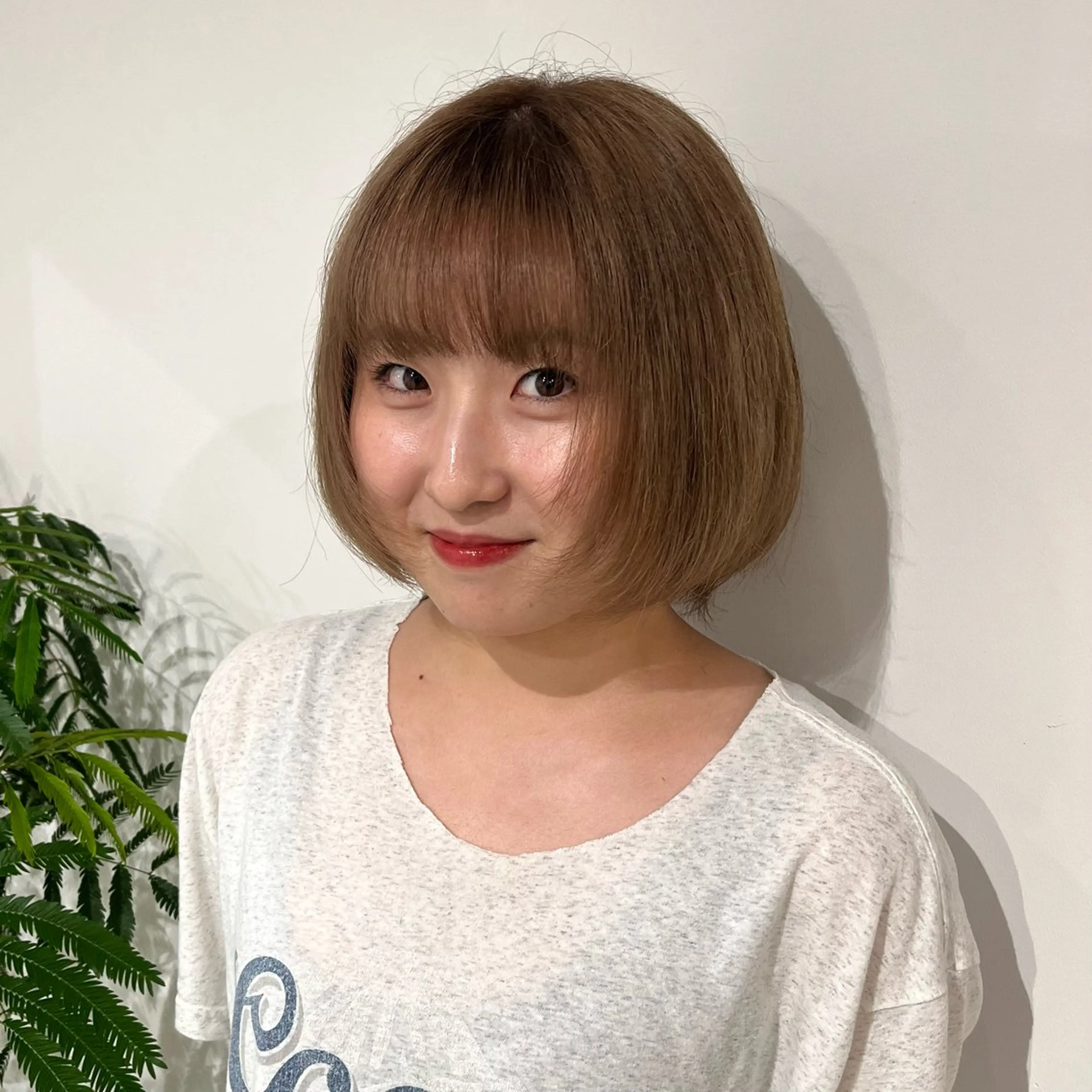 ミディアム カラー ベージュカラー 🐰カラーモデル🐰 mihoのヘアスタイル