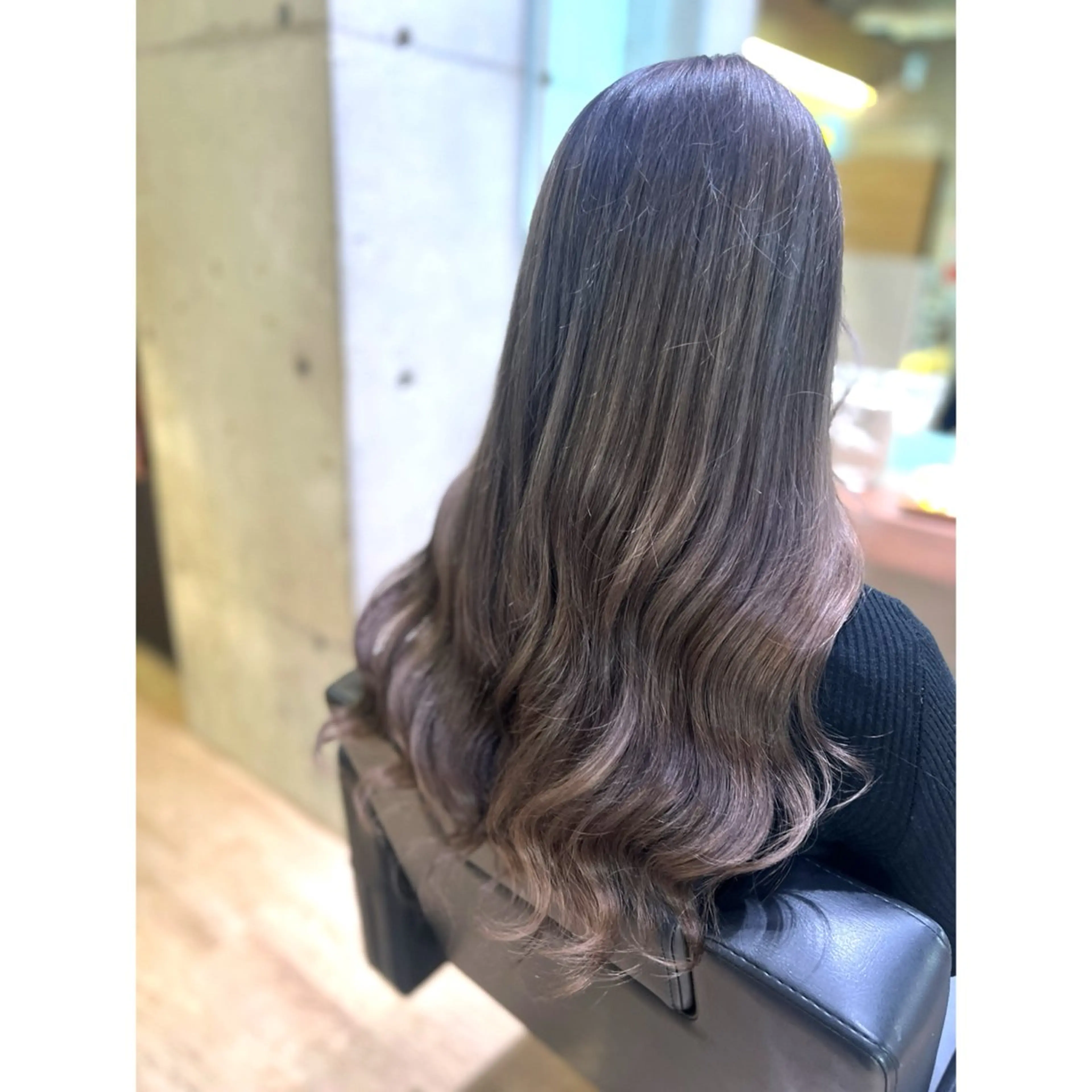 ロング ヘアカラー トリートメント 人気１位🎀有名人も 通う🫅韓国髪専門○のヘアスタイル