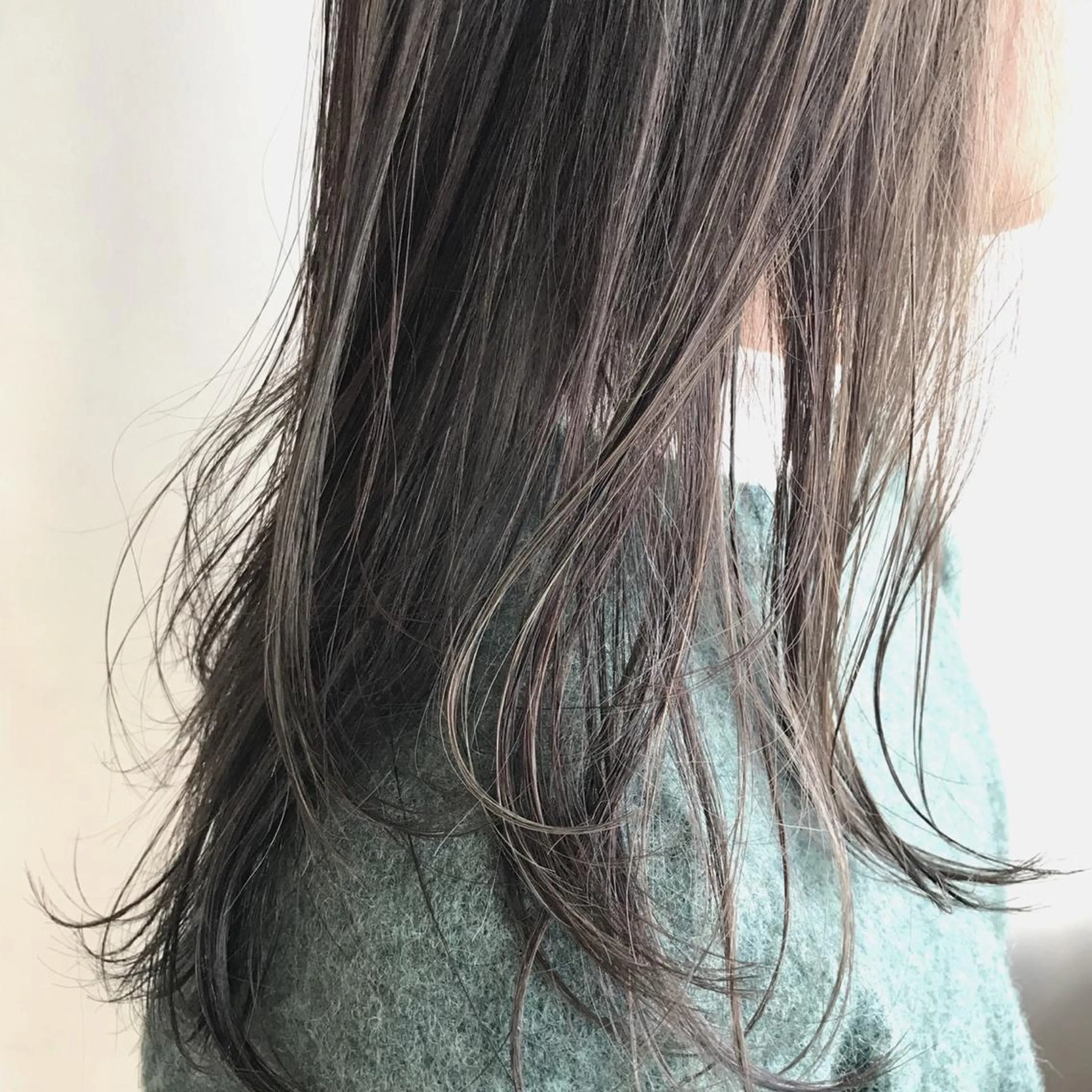 ロング カラー グランジヘア 無造作ヘアHYUGAのヘアスタイル
