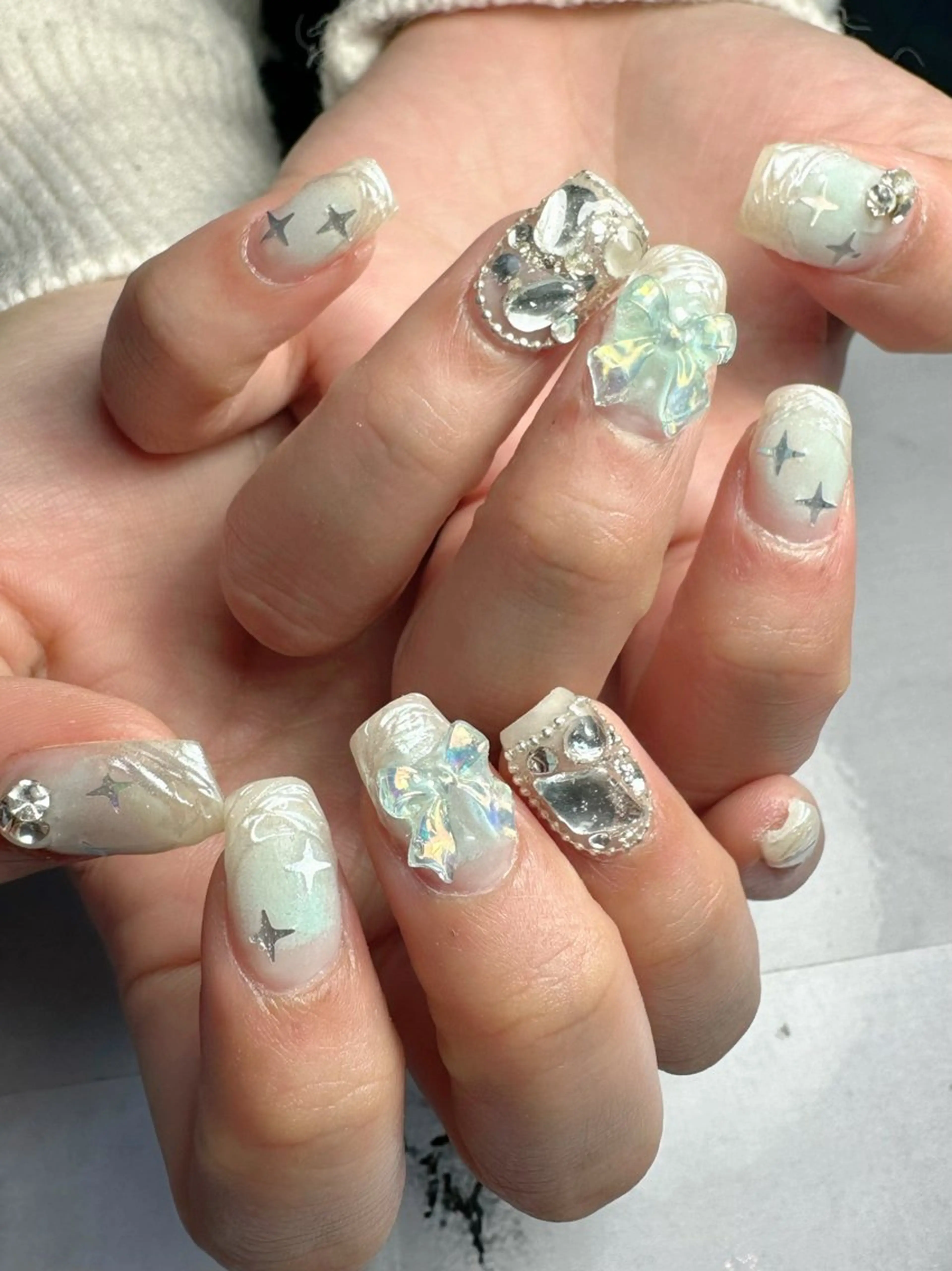 ネイル 新山 聖のネイルデザイン