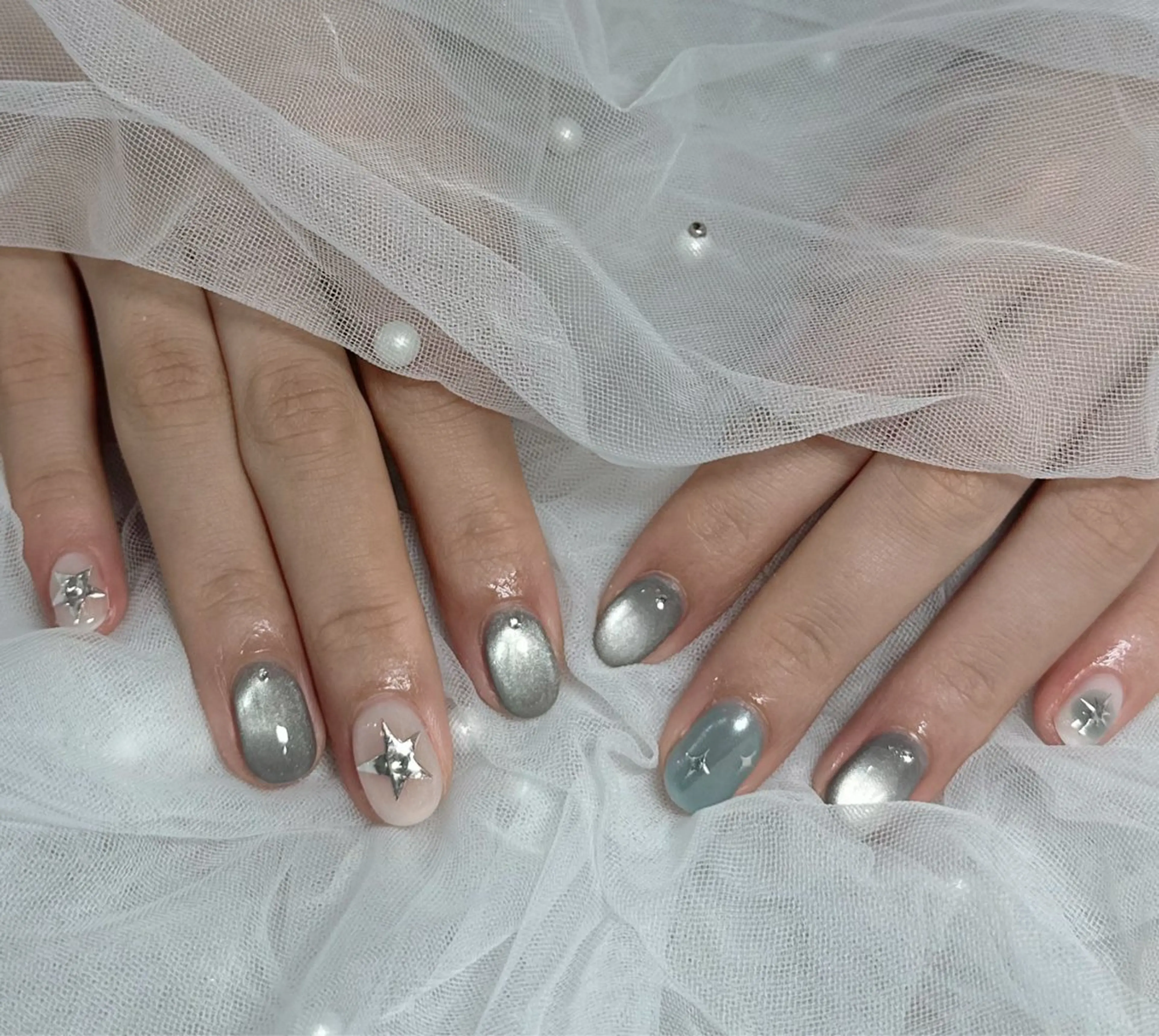 ネイル ハンドネイル フットネイル LAVISH nanamiのネイルデザイン