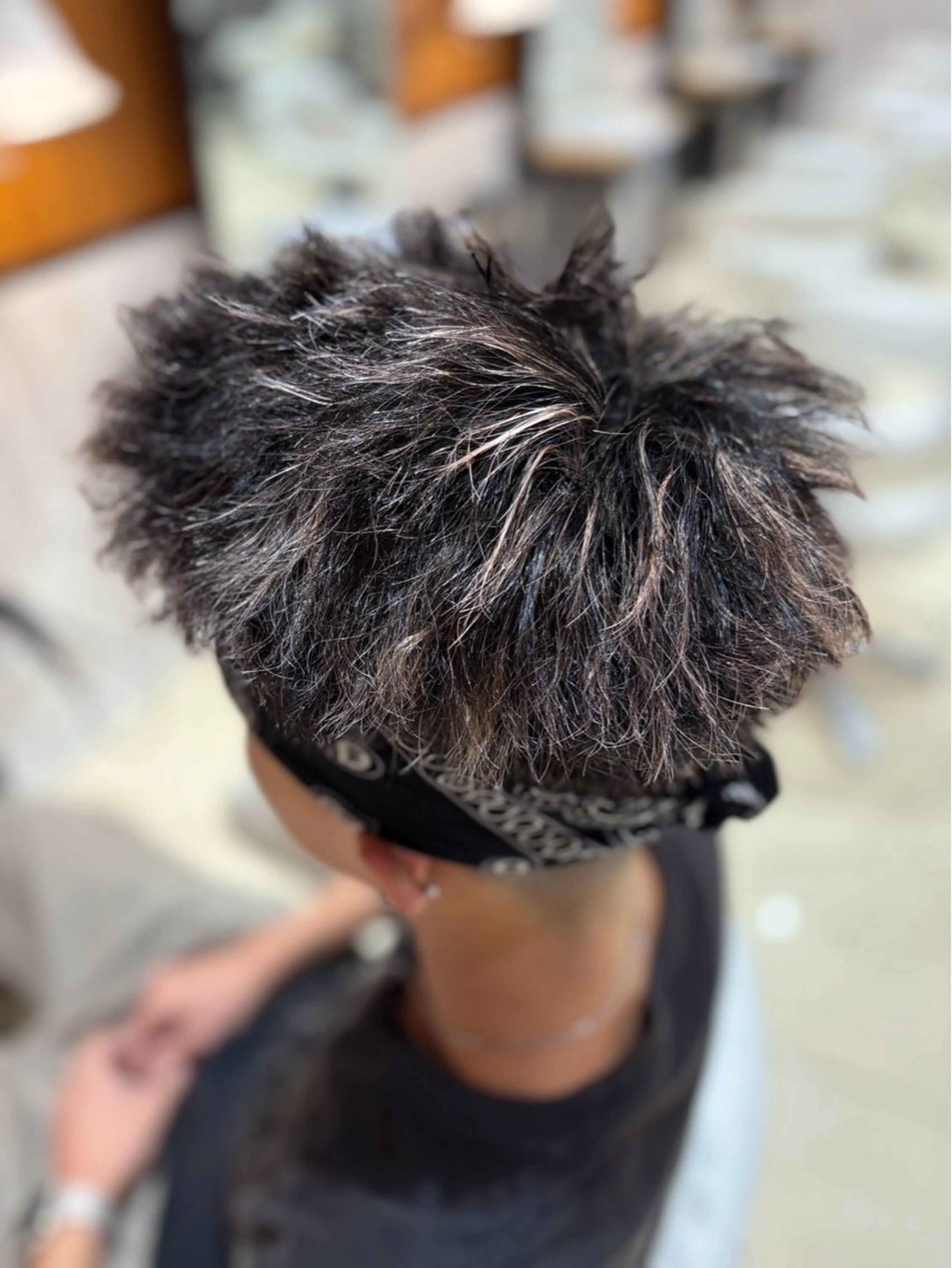 カラー 井圡 愛梨のヘアスタイル