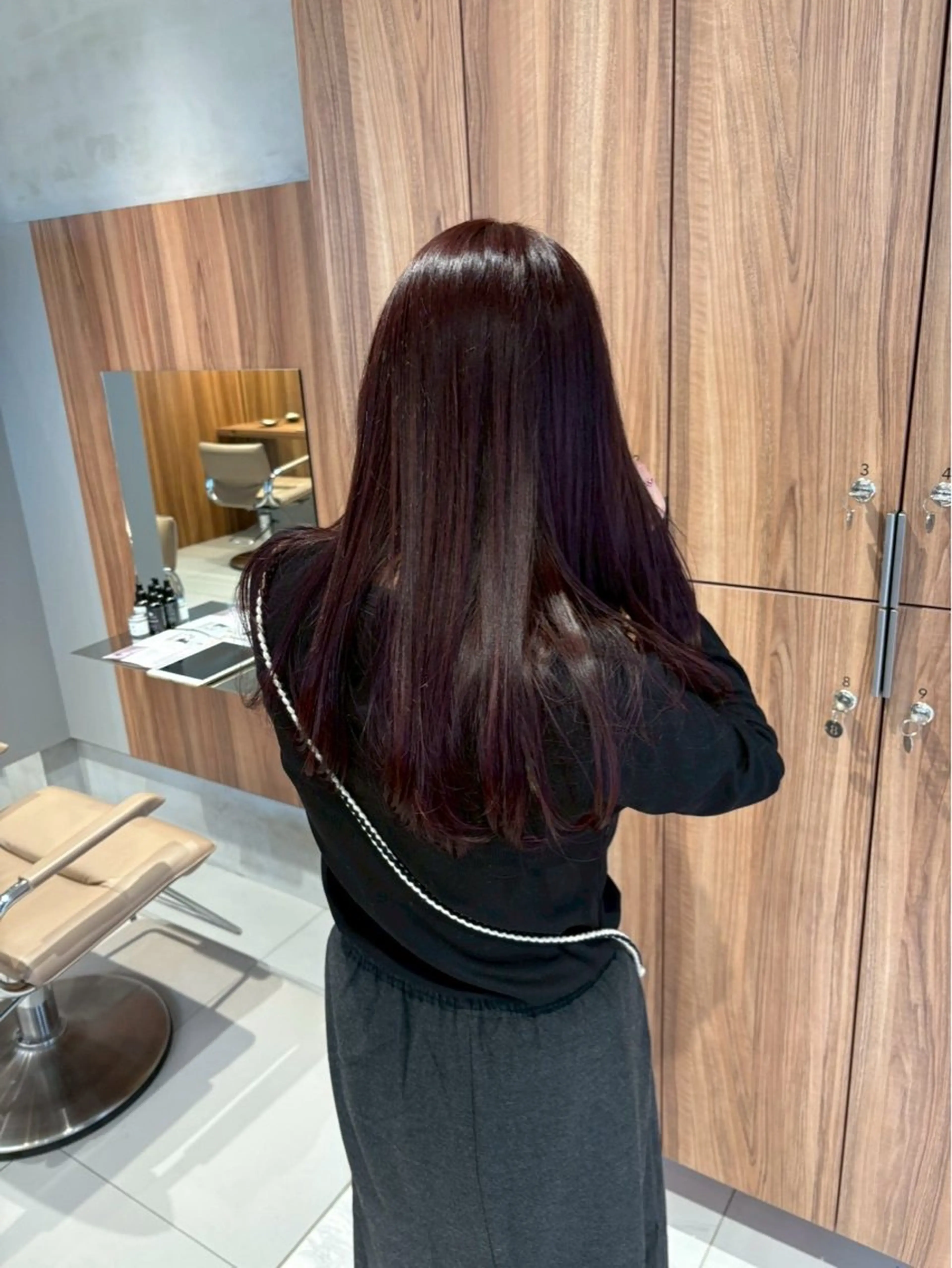 ロング カラー Rena/ 透明感カラー🖤🫧のヘアスタイル