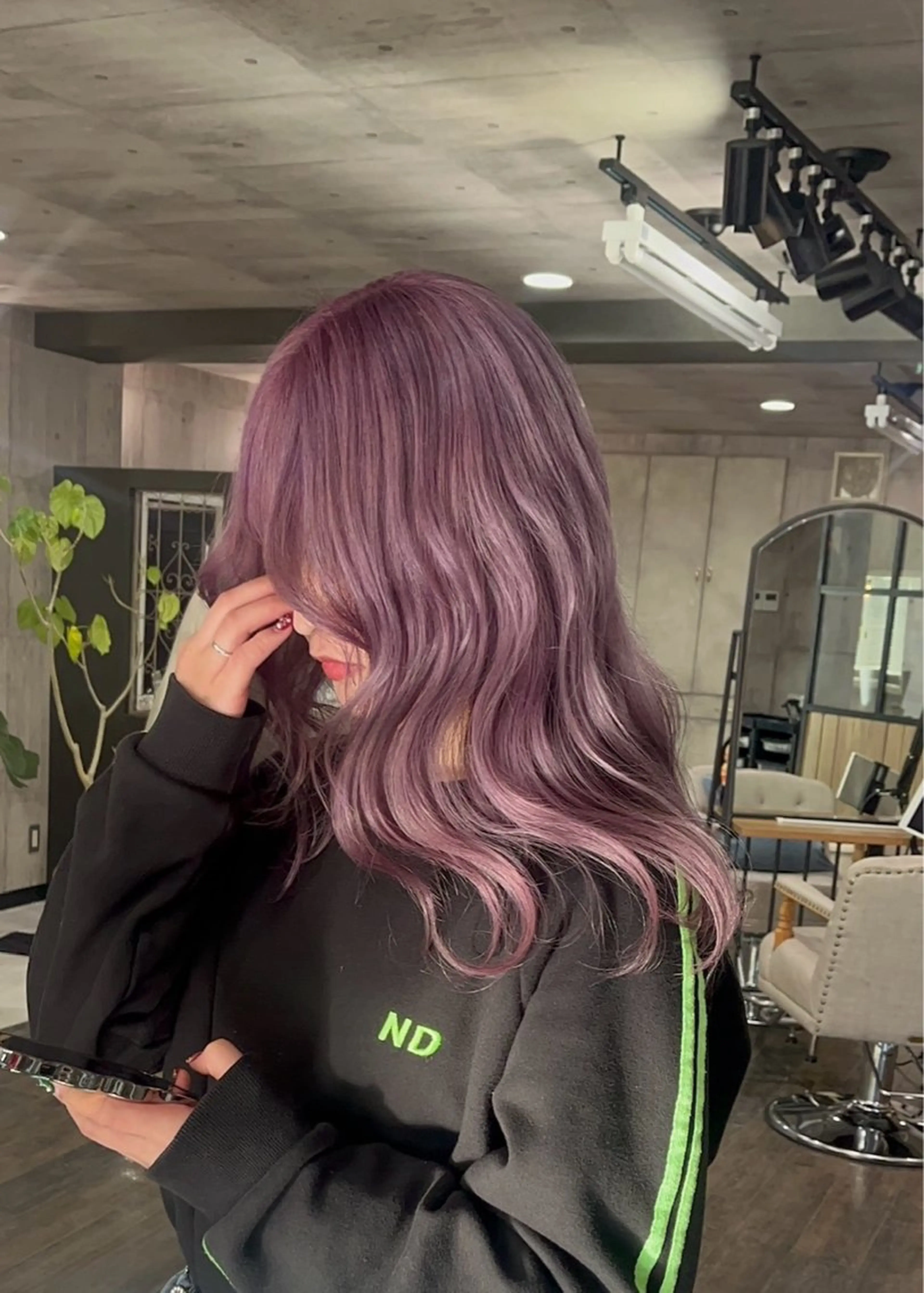 セミロング ヘアカラー レイヤーカット特化 💜SARIのヘアスタイル