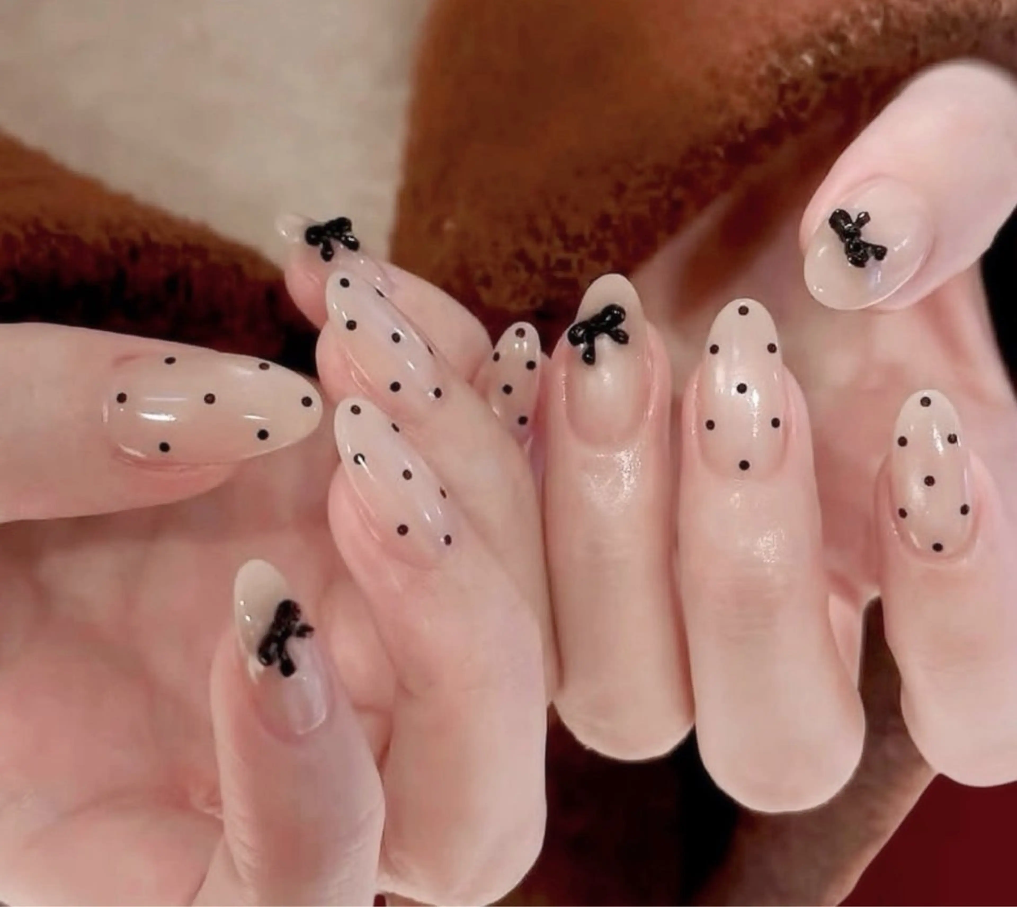 ネイル チークネイル 長さ出し フレンチネイル ガーリー ハート ハンドネイル ハンドケア Sun Nail 池袋のエステ・リラクイメージ