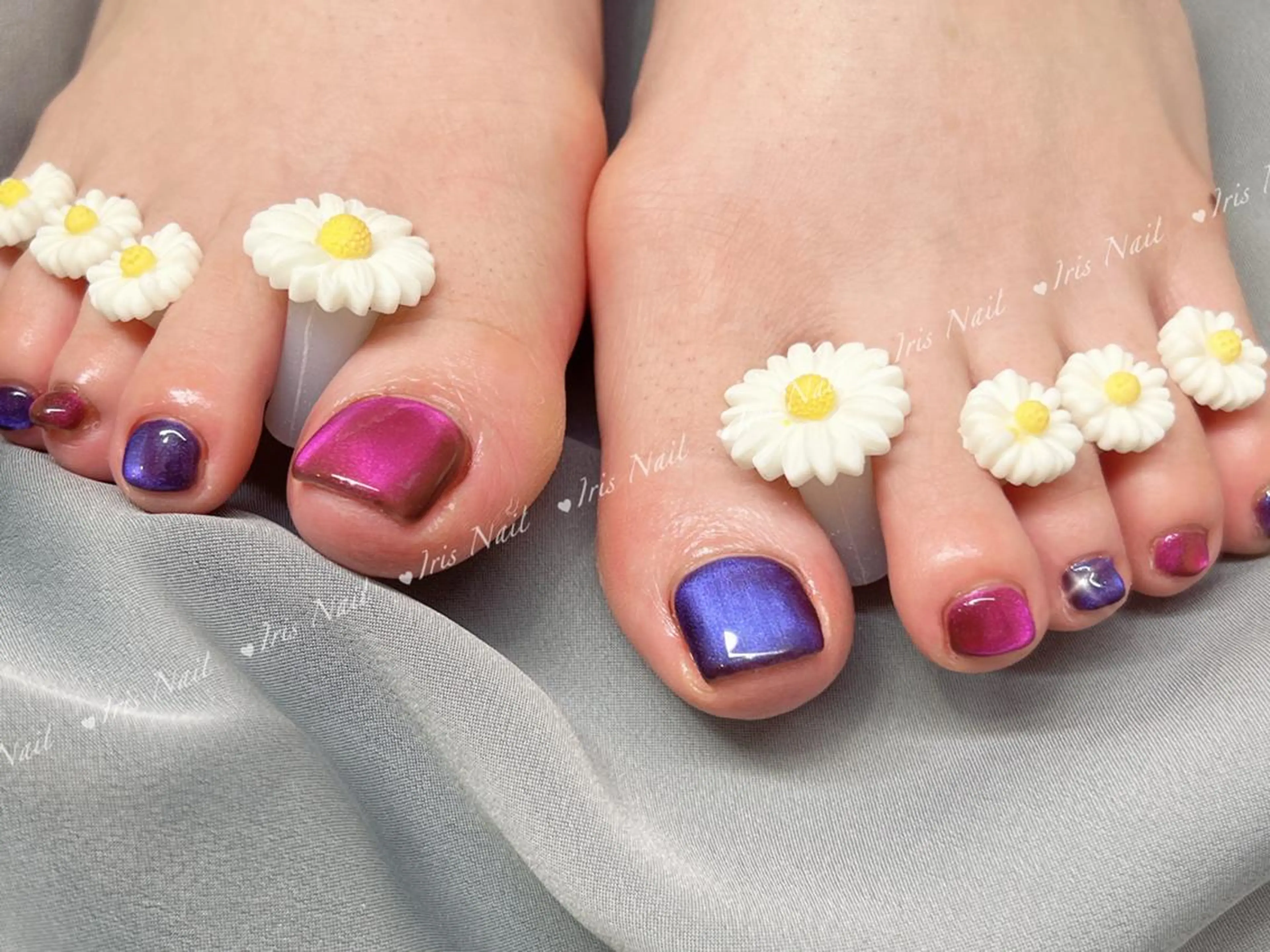 ネイル マグネットネイル マグネットワンカラー ワンカラーネイル フットネイル 🍒IRIS Nail🌸のネイルデザイン