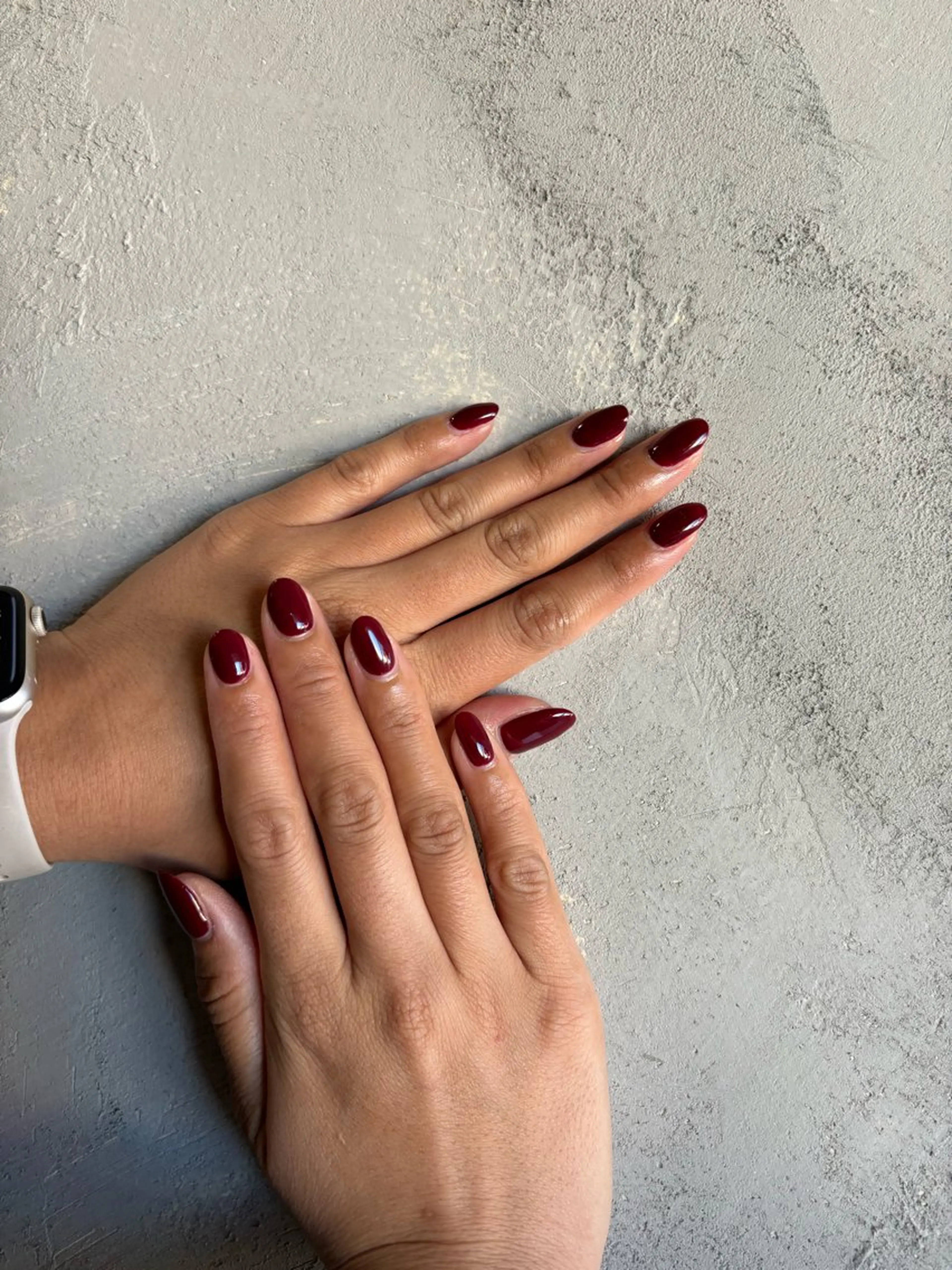 ネイル ボルドー ワンカラーネイル lealea Ayakaのネイルデザイン