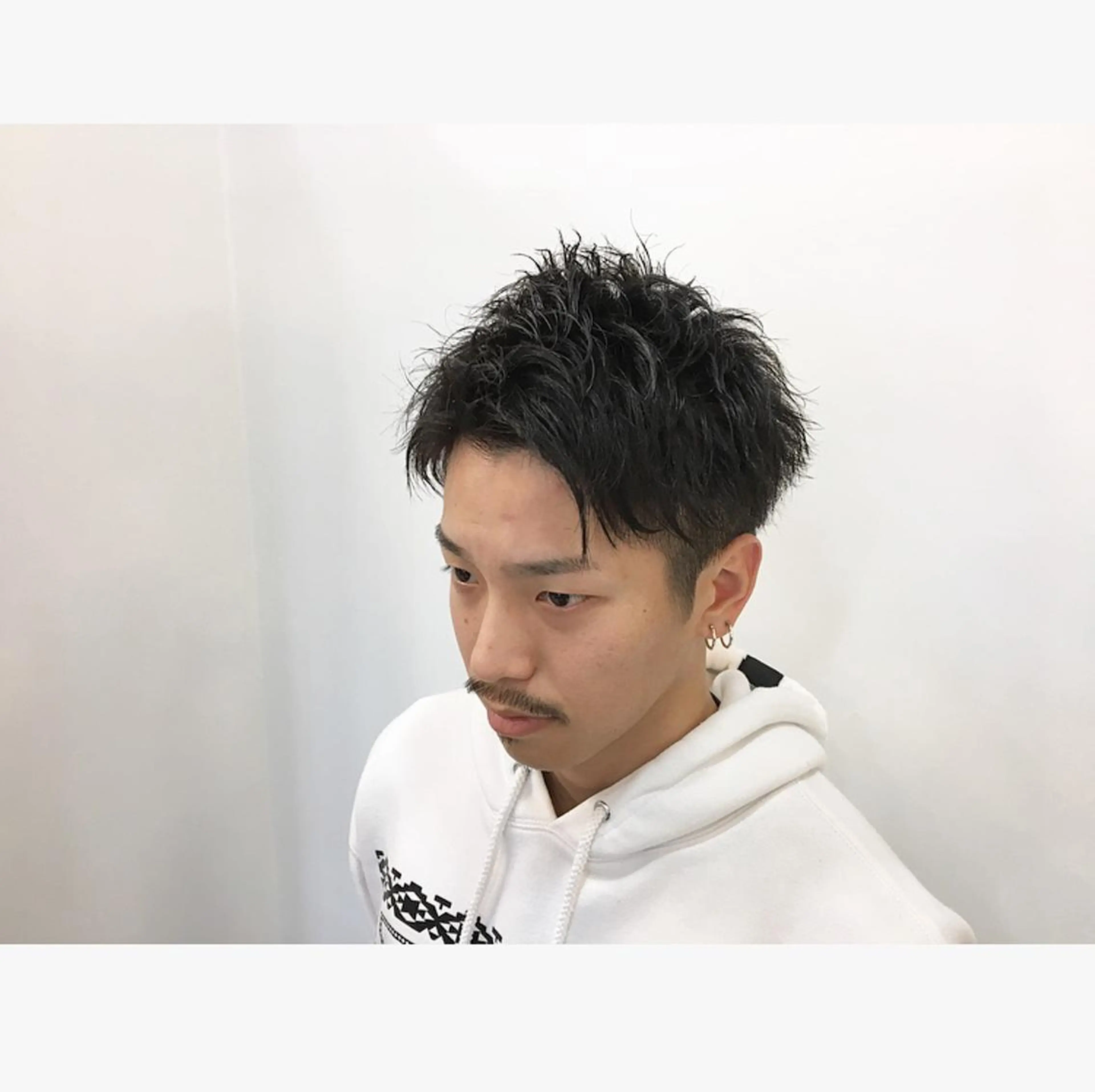 パーマ メンズ モヒカン メンズパーマ メンズツイストパーマ ツイストパーマ カット 鈴木 翔梧のヘアスタイル