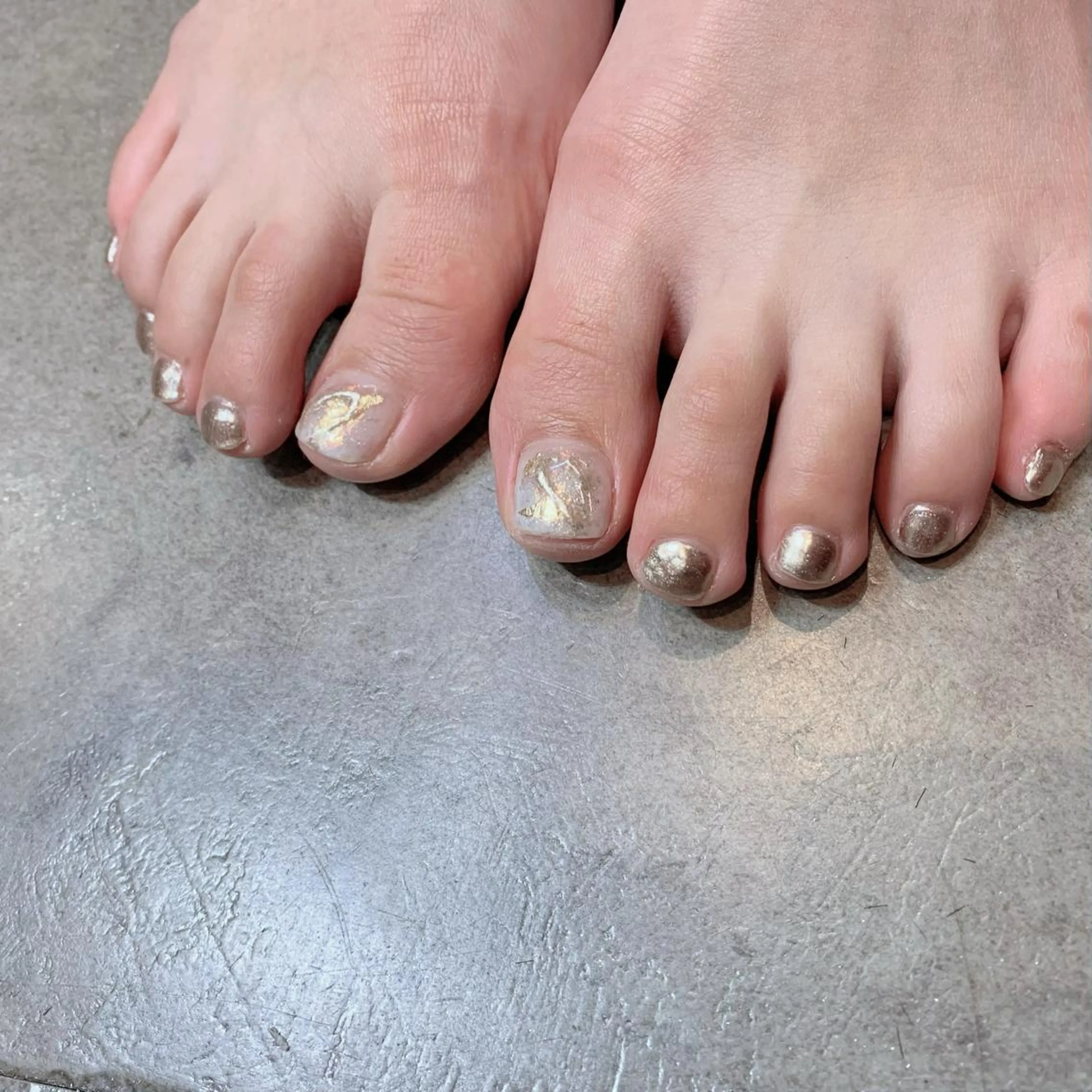 【Foot👣パラジェル使用】シンプルデザイン(オフ込み/ドライケア)の写真