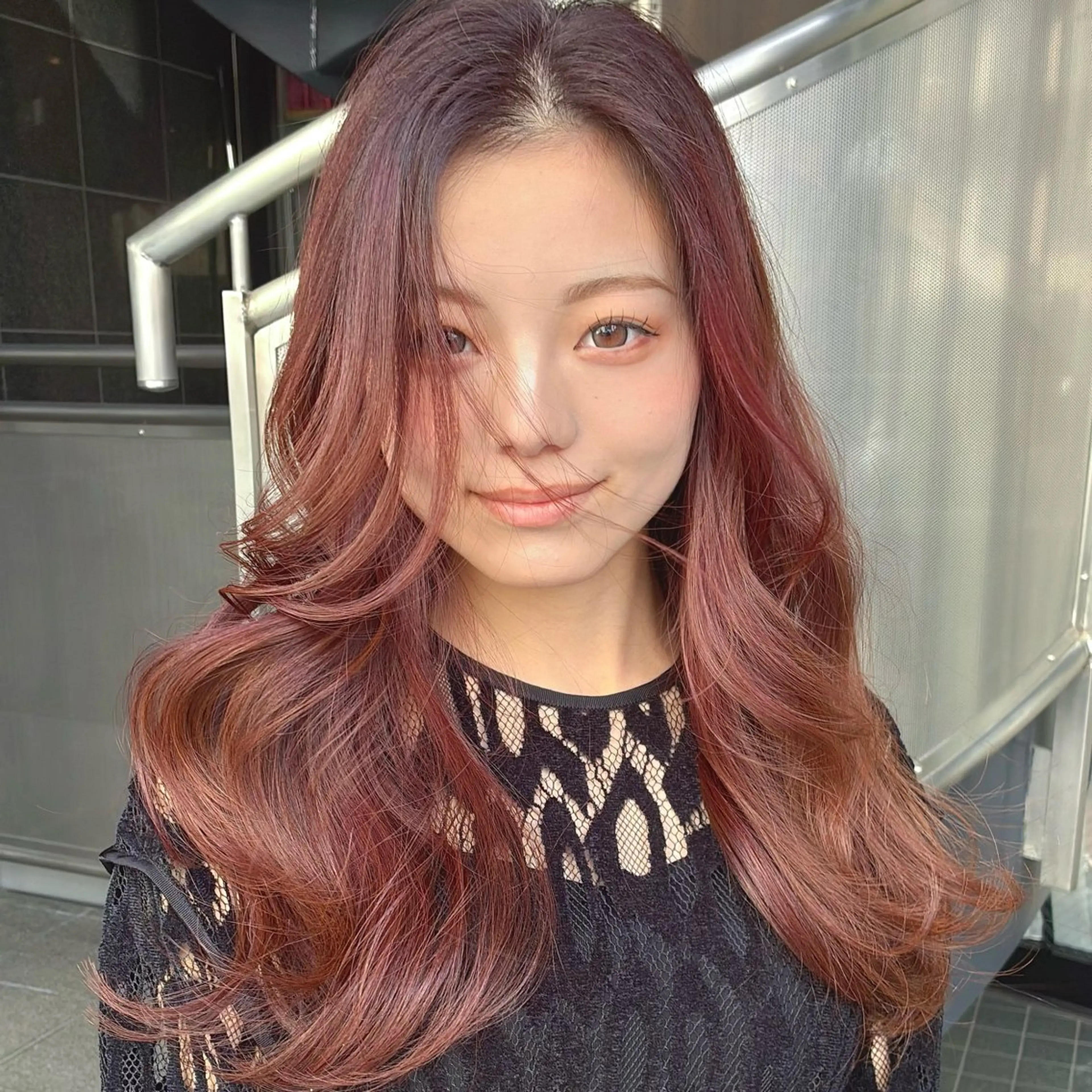 ロング レイヤーカット ロング カット ヘアカラー calna 古賀 菜摘のヘアスタイル