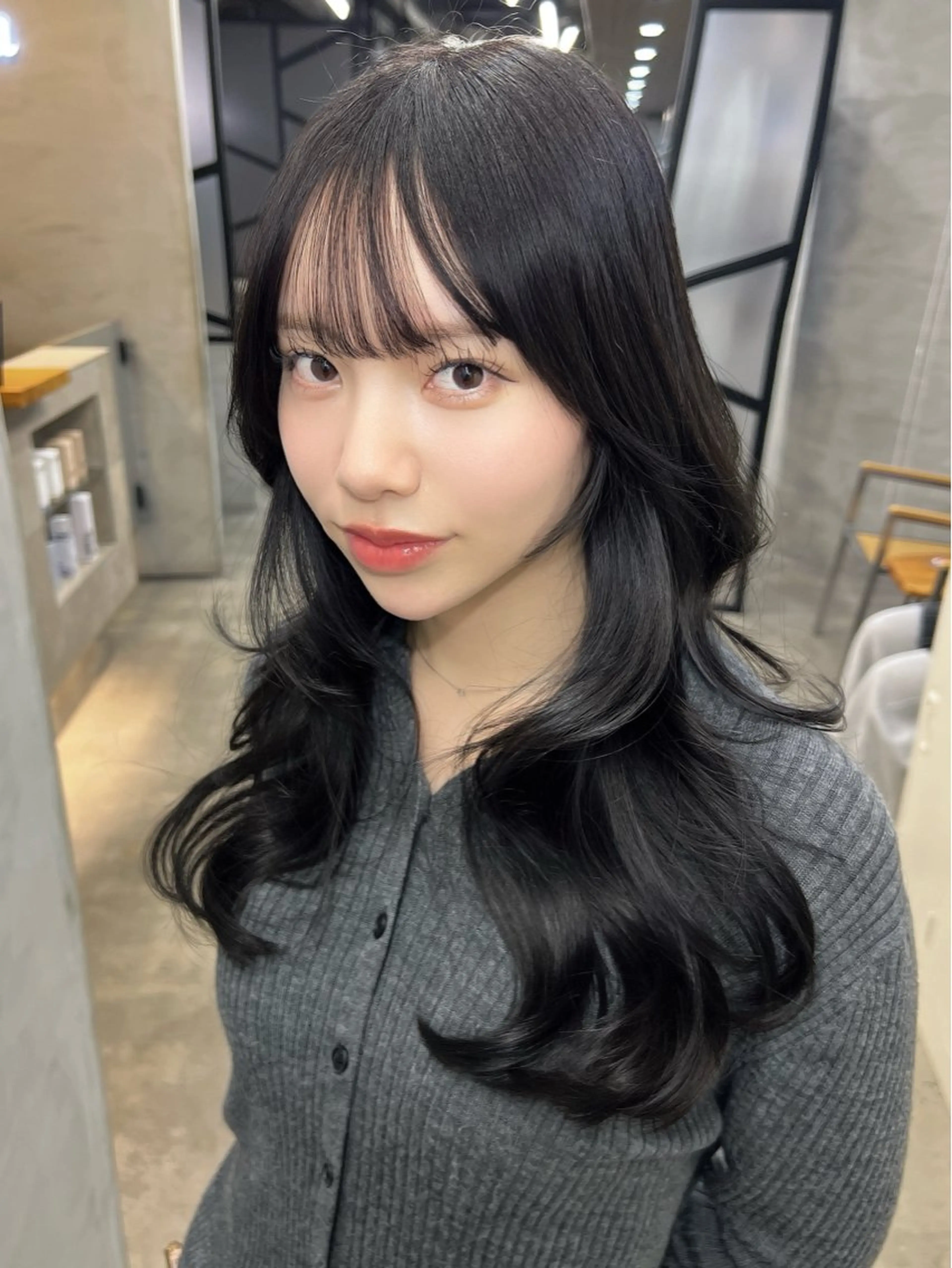 セミロング カラー 透明感カラー 髪質改善 レイヤーカット 縮毛矯正 トリートメント カット ヘアカラー トリートメント 前髪/顔まわりカット 艶髪/髪質改善/縮毛のヘアスタイル